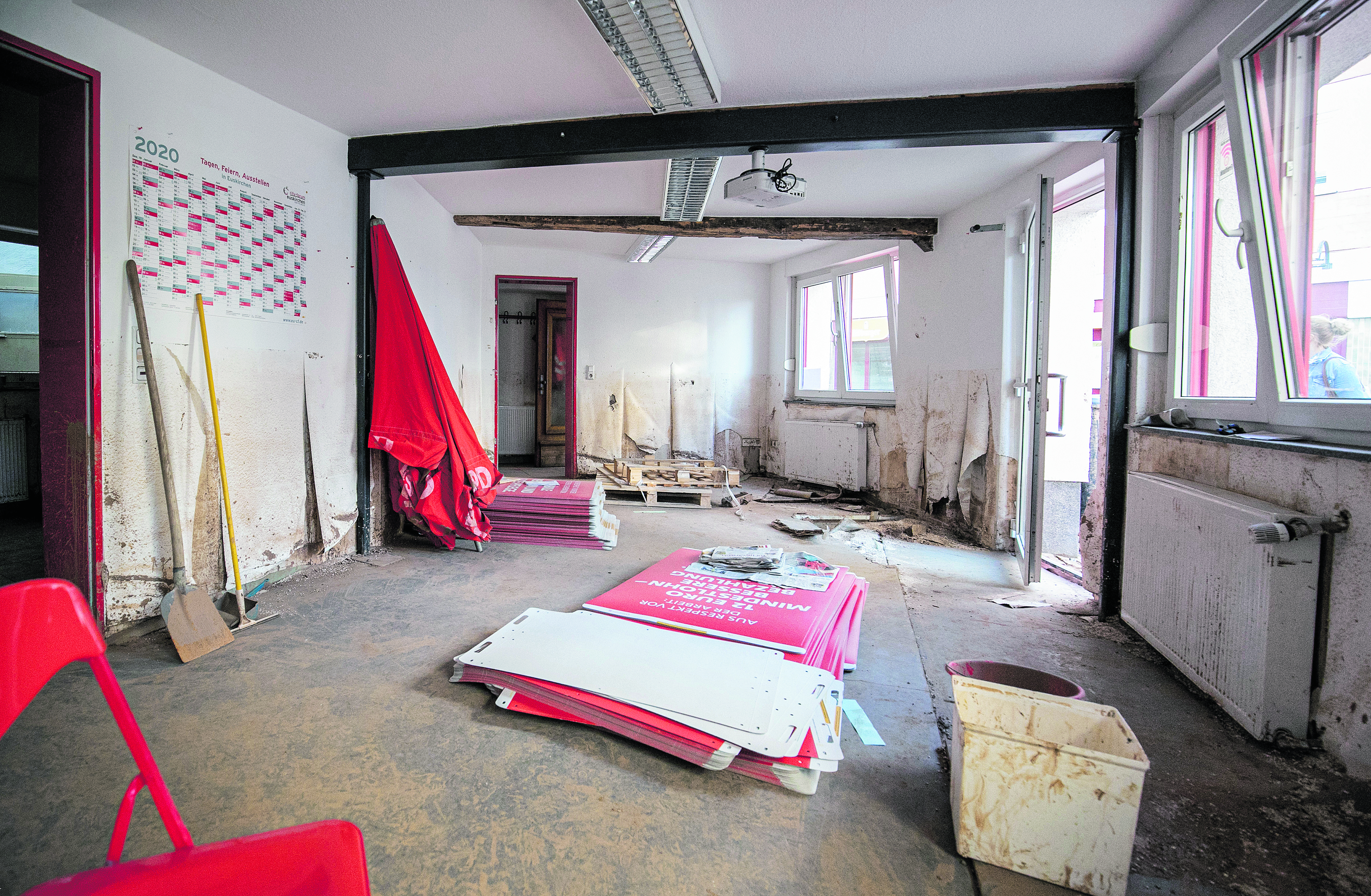 Das Erdgeschoss im Parteihaus der SPD in Euskirchen wurde durch die Flutwelle vollständig zerstört.