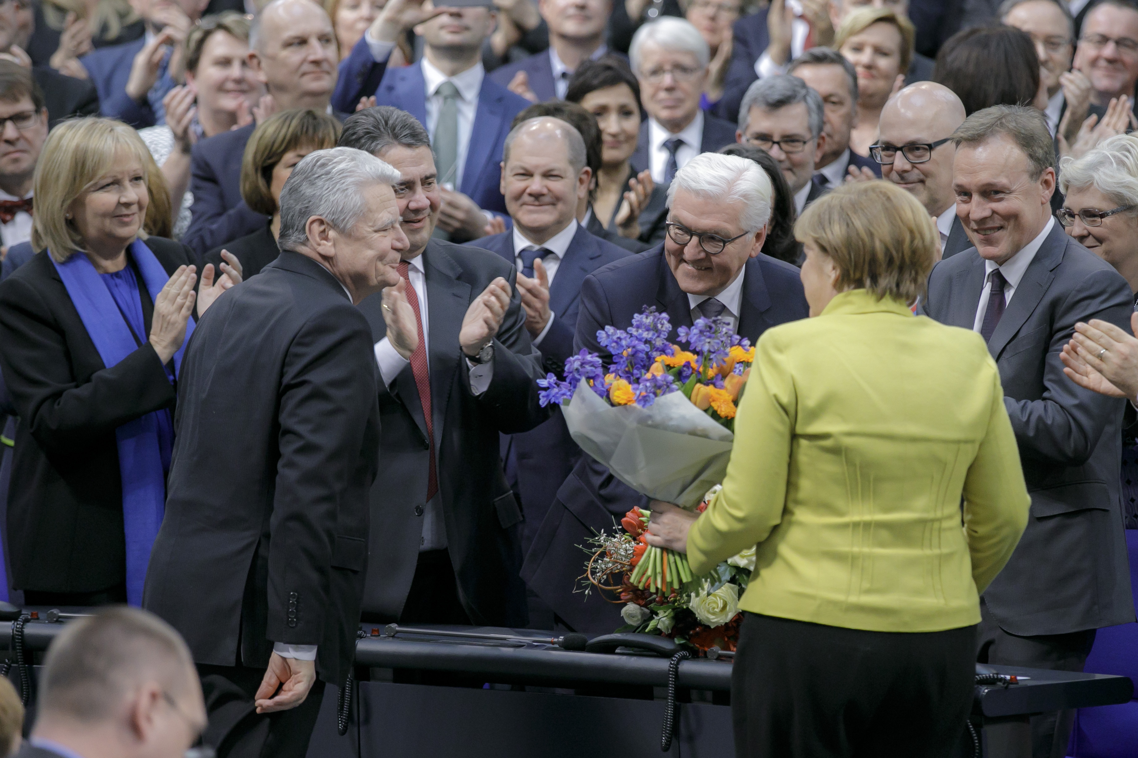 Glückwunsch von Bundespräsident und Bundeskanzlerin: Frank-Walter Steinmeier wird der 12. Bundespräsident Deutschlands.