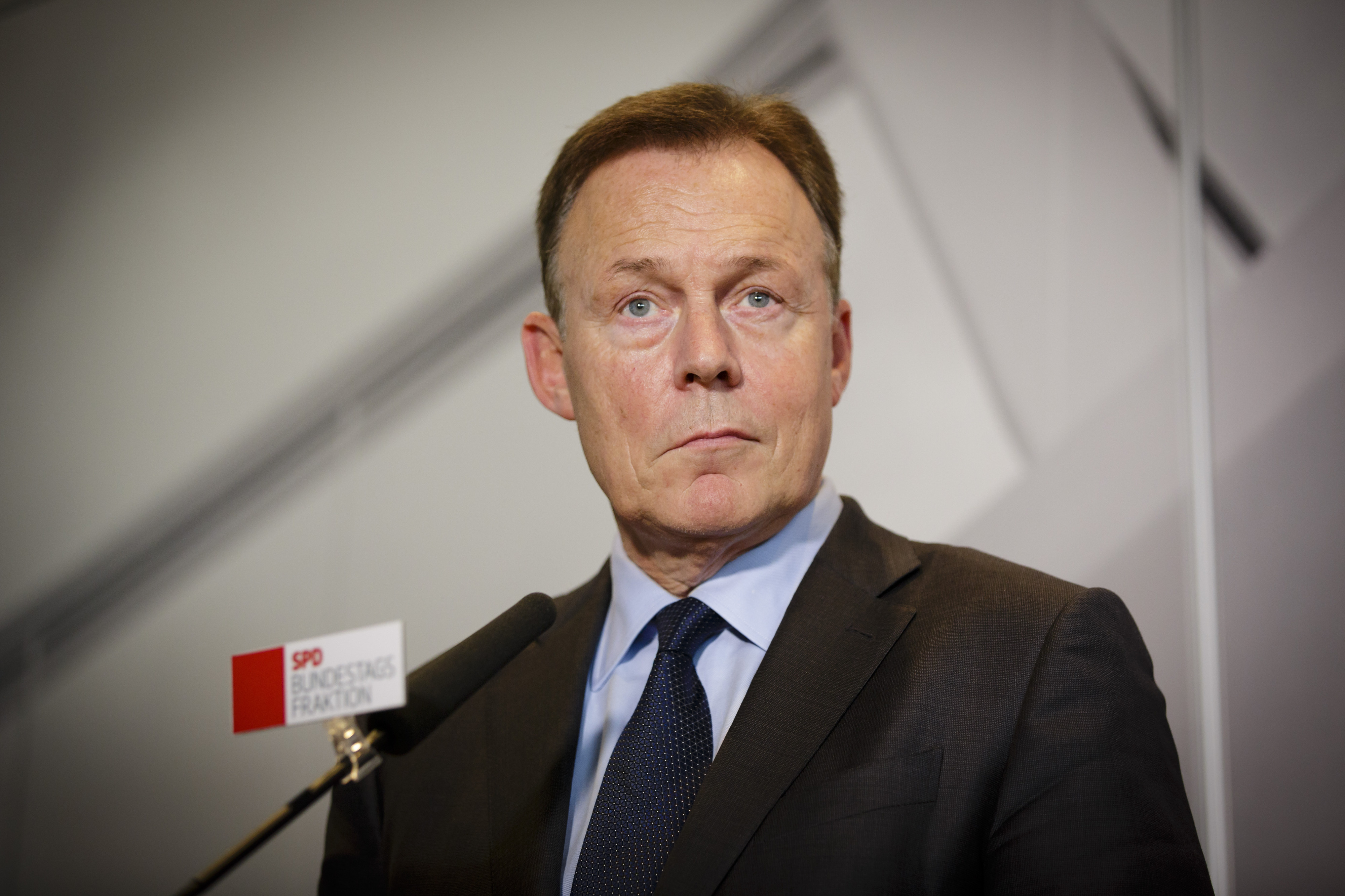 Thomas Oppermann: "Ich plädiere daher dafür, nach dem Ende der Corona-Krise in Ruhe darüber zu beraten, welche Anpassungen an unserem Grundgesetz gegebenenfalls vorgenommen werden müssen."