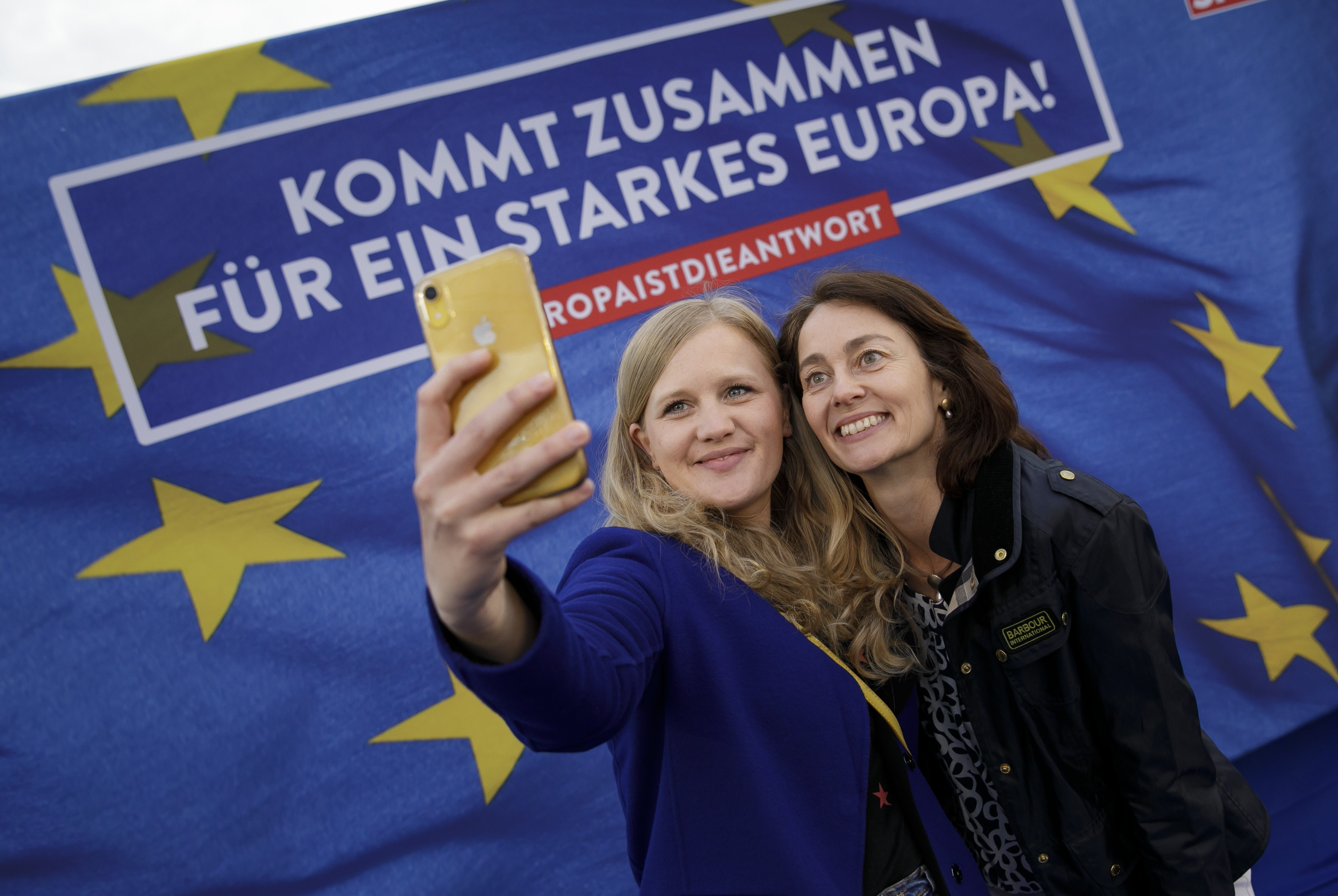 SPD-Spitzenkandidatin Katarina Barley (r.): „Die überzeugtesten Europäerinnen und Europäer müssen jetzt nach Brüssel. Und das bin ich.“