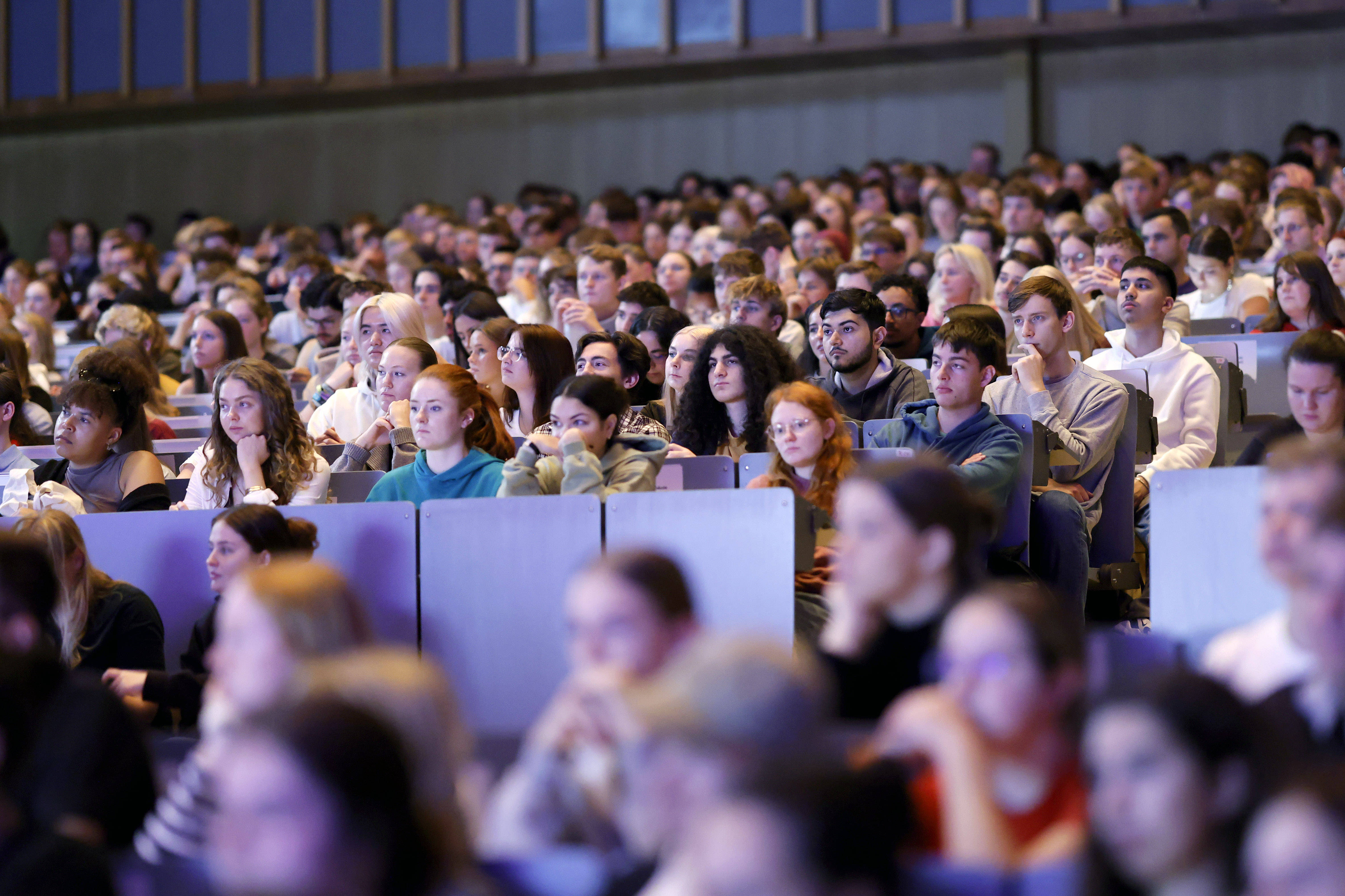 Insbesondere Studienanfänger*innen können von der geplanten Bafög-Reform profitieren.