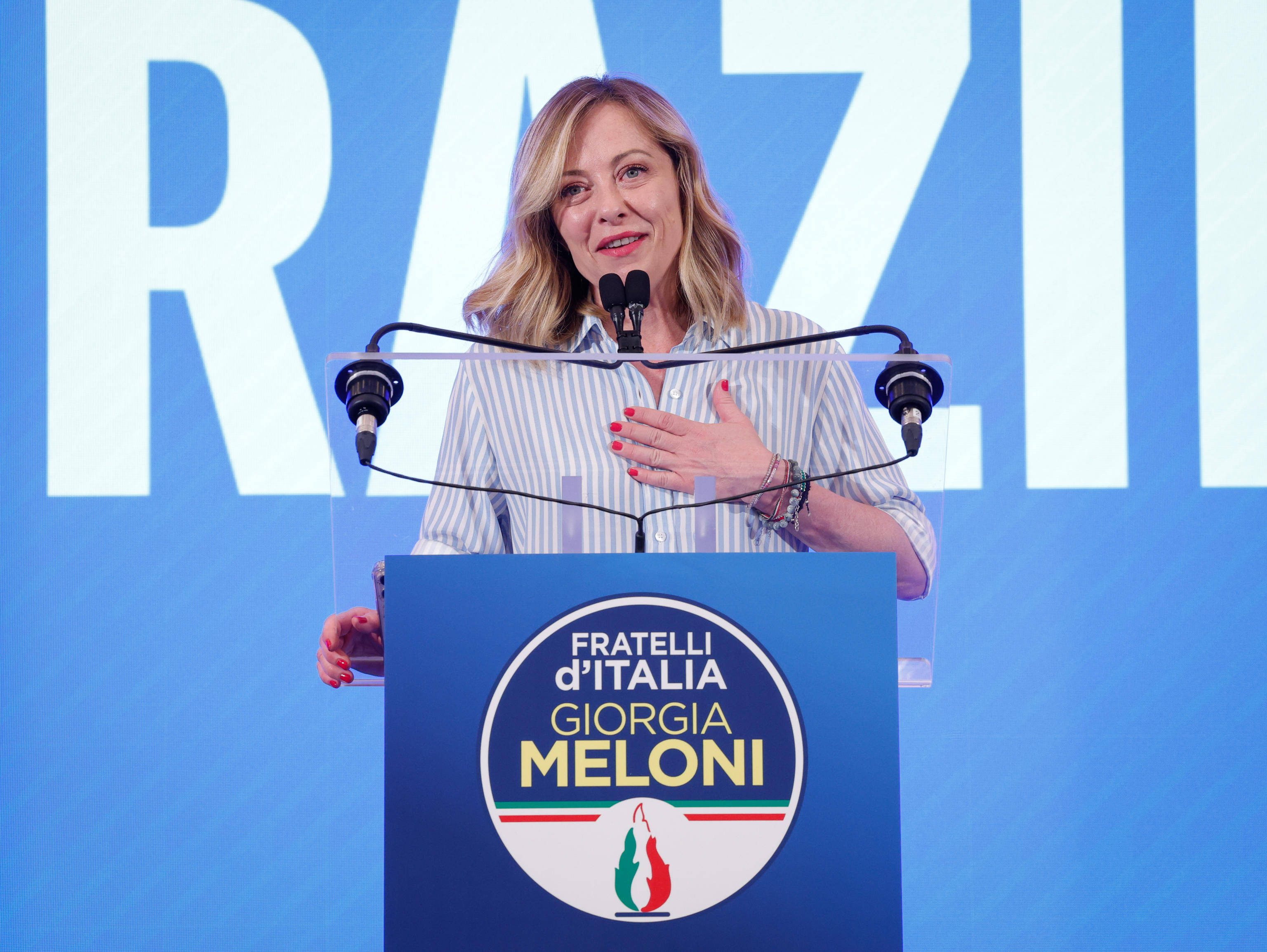 Italiens Regierungschefin Giorgia Meloni freut sich über ihren Wahlsieg.