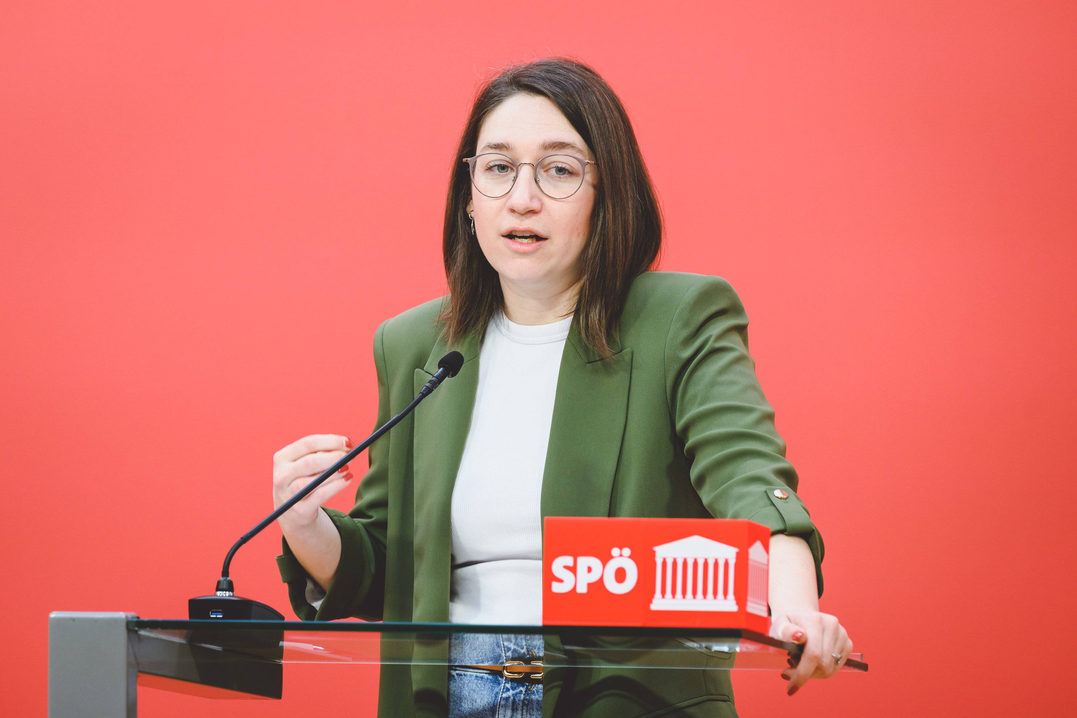 Julia Herr ist Nationalratsabgeordnete und Klubobmann-Stellvertreterin der SPÖ.