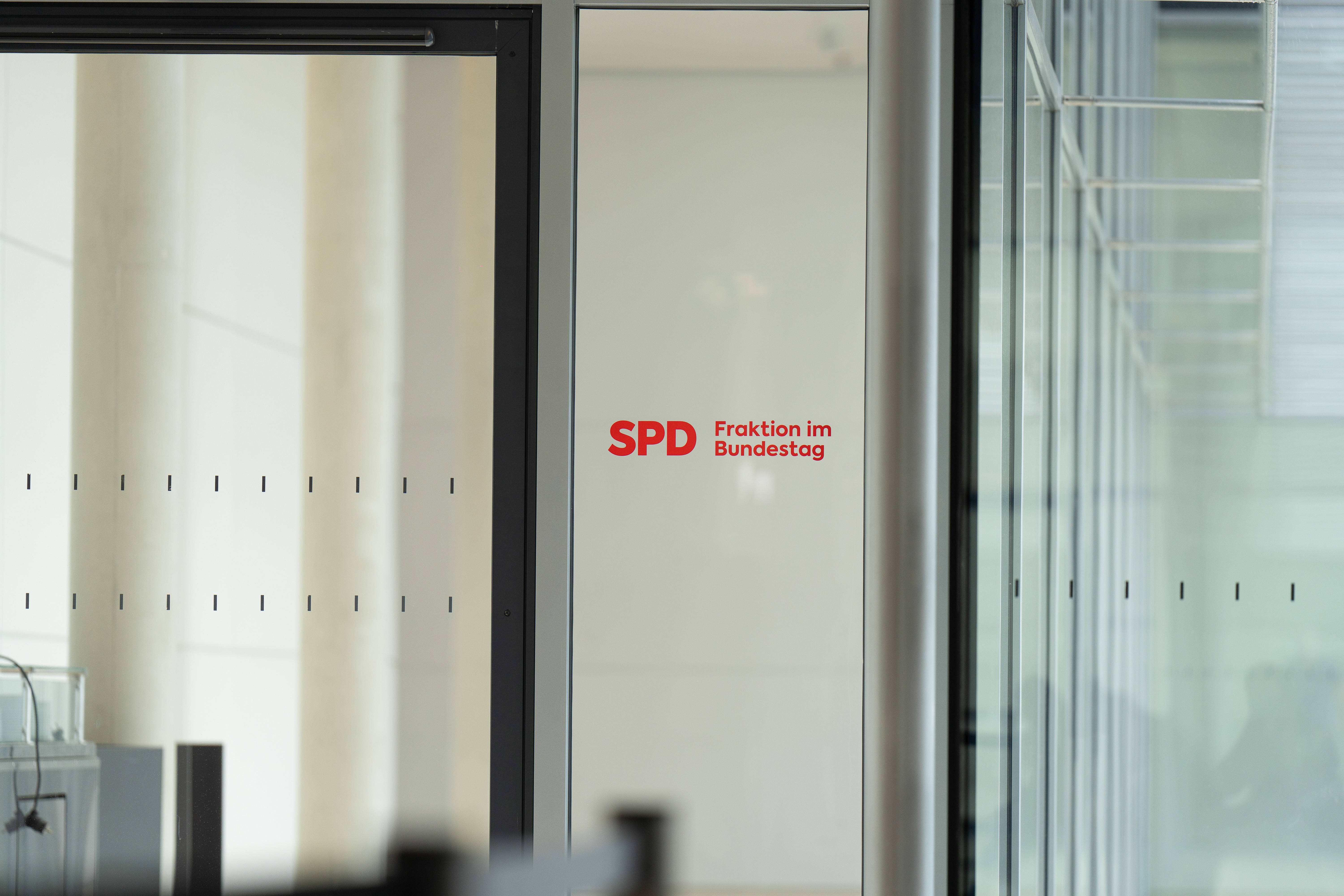 Nach einer „lebhaften Debatte“ sieht Katja Mast in der SPD-Bundestagsfraktion große Unterstützung für das Sicherheitspaket der Bundesregierung.