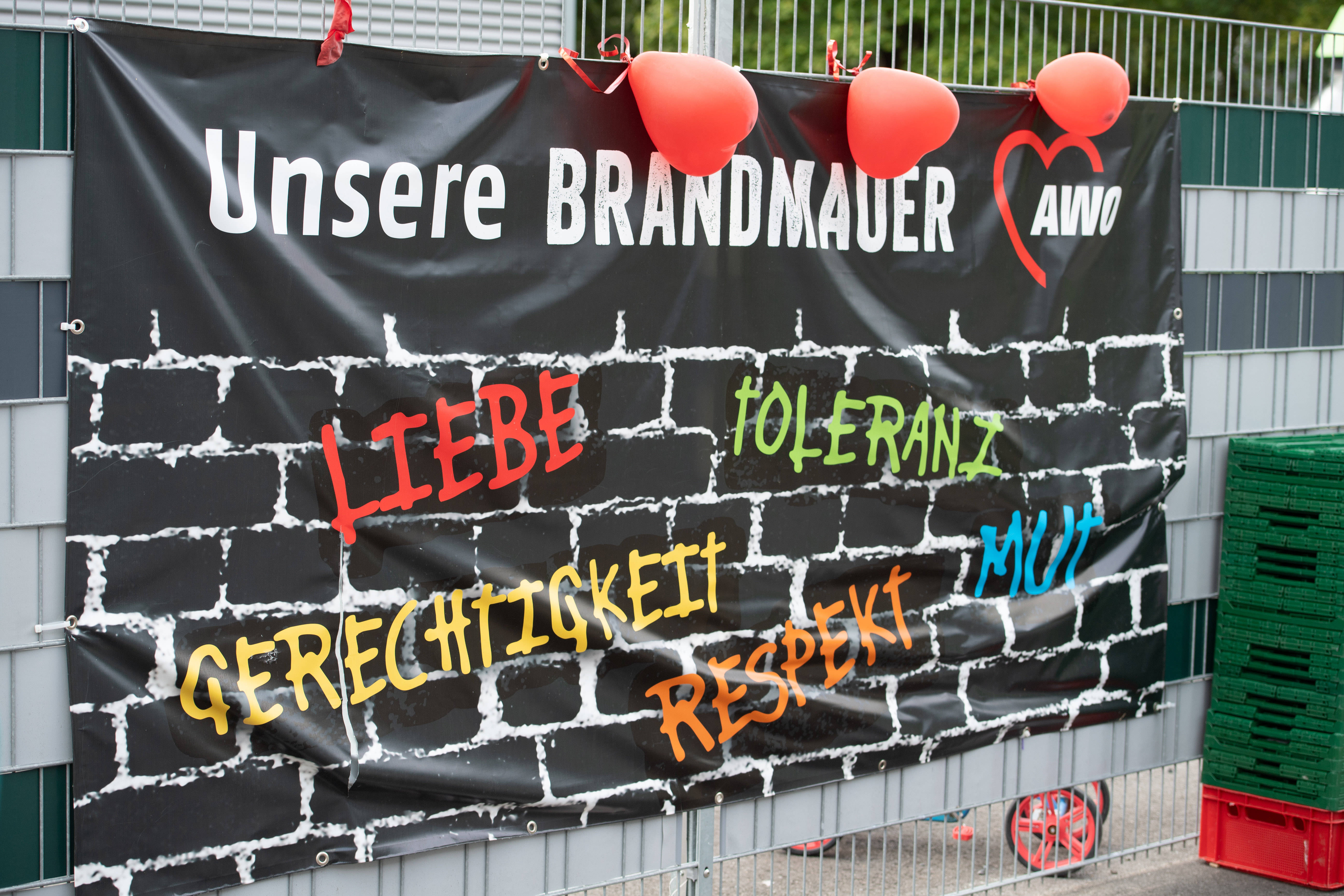 Brandmauer gegen rechts