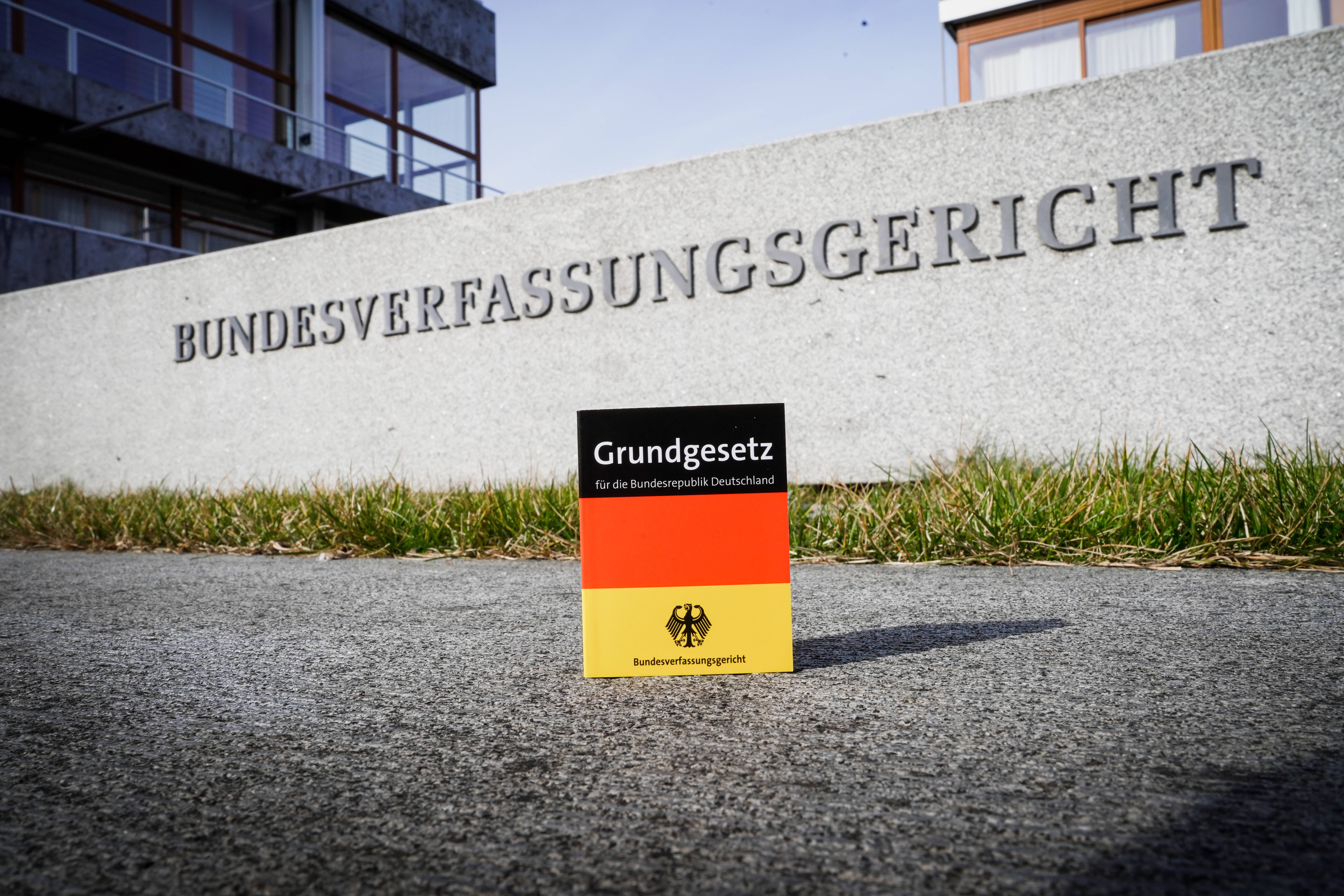 Der Schutz des Bundesverfassungsgerichts soll im Grundgesetz verankert werden. So hat es der Bundestag am Donnerstag entschieden.