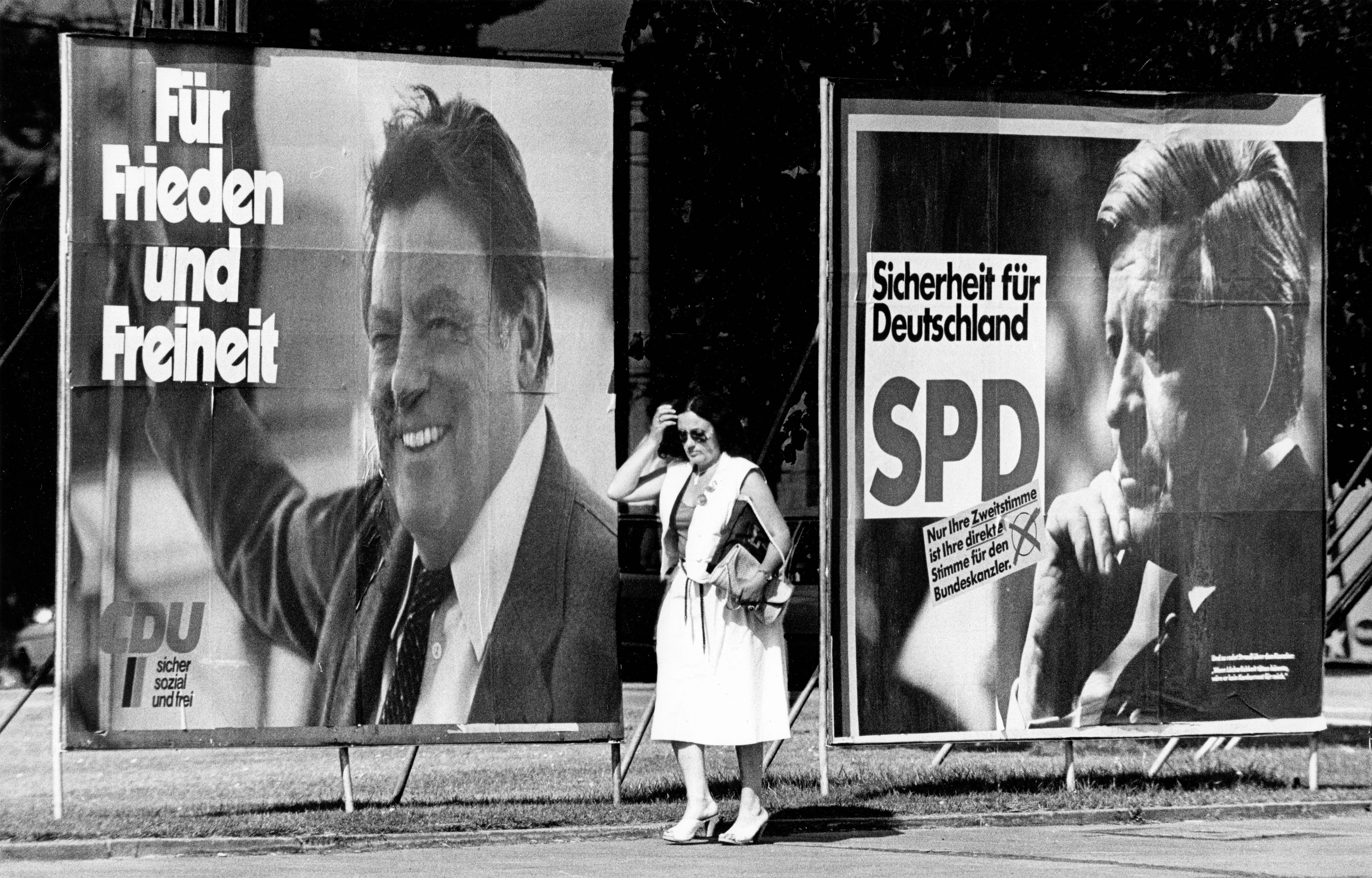 Einer der härtesten Wahlkämpfe in der Geschichte der Bundesrepublik: Die Auseinandersetzung zwischen Franz Josef Strauß (l.) und Helmut Schmidt (r.) um die Kanzlerschaft im Jahr 1980