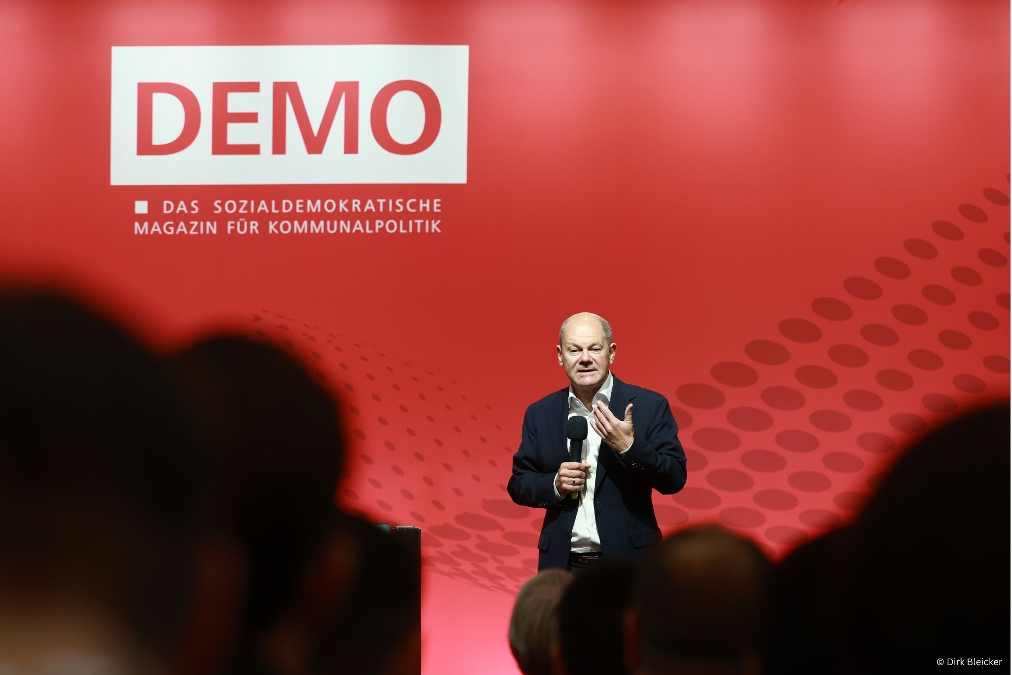 Offenes Ohr für kommunale Anliegen: Bundeskanzler Olaf Scholz beim Demo-Kommunalkongress im vergangenen November