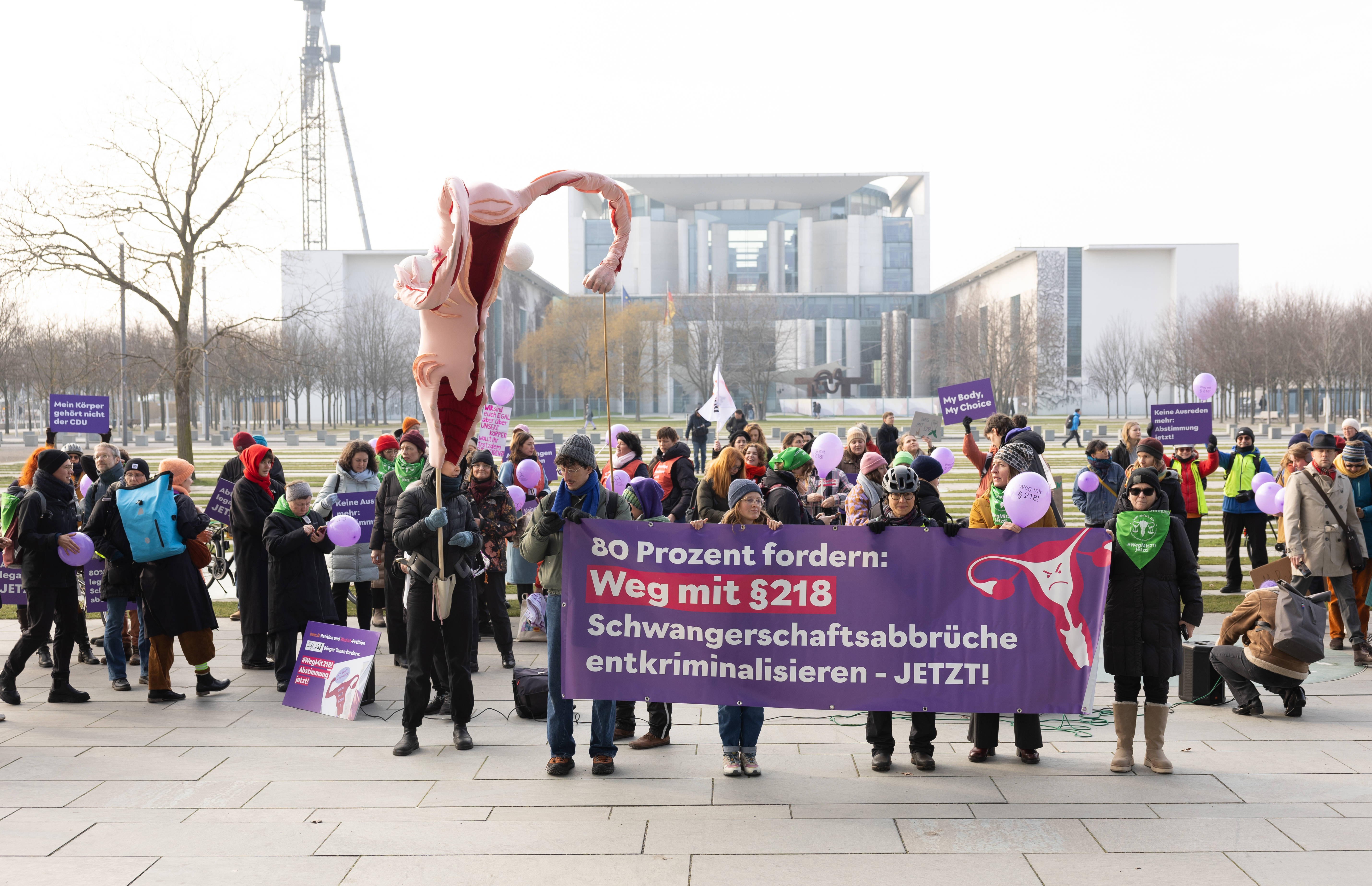 Rund 80 Prozent der Deutschen befürworten eine Entkriminalisierung von Abtreibungen - der entsprechende Antrag im Bundestag scheiterte trotzdem.