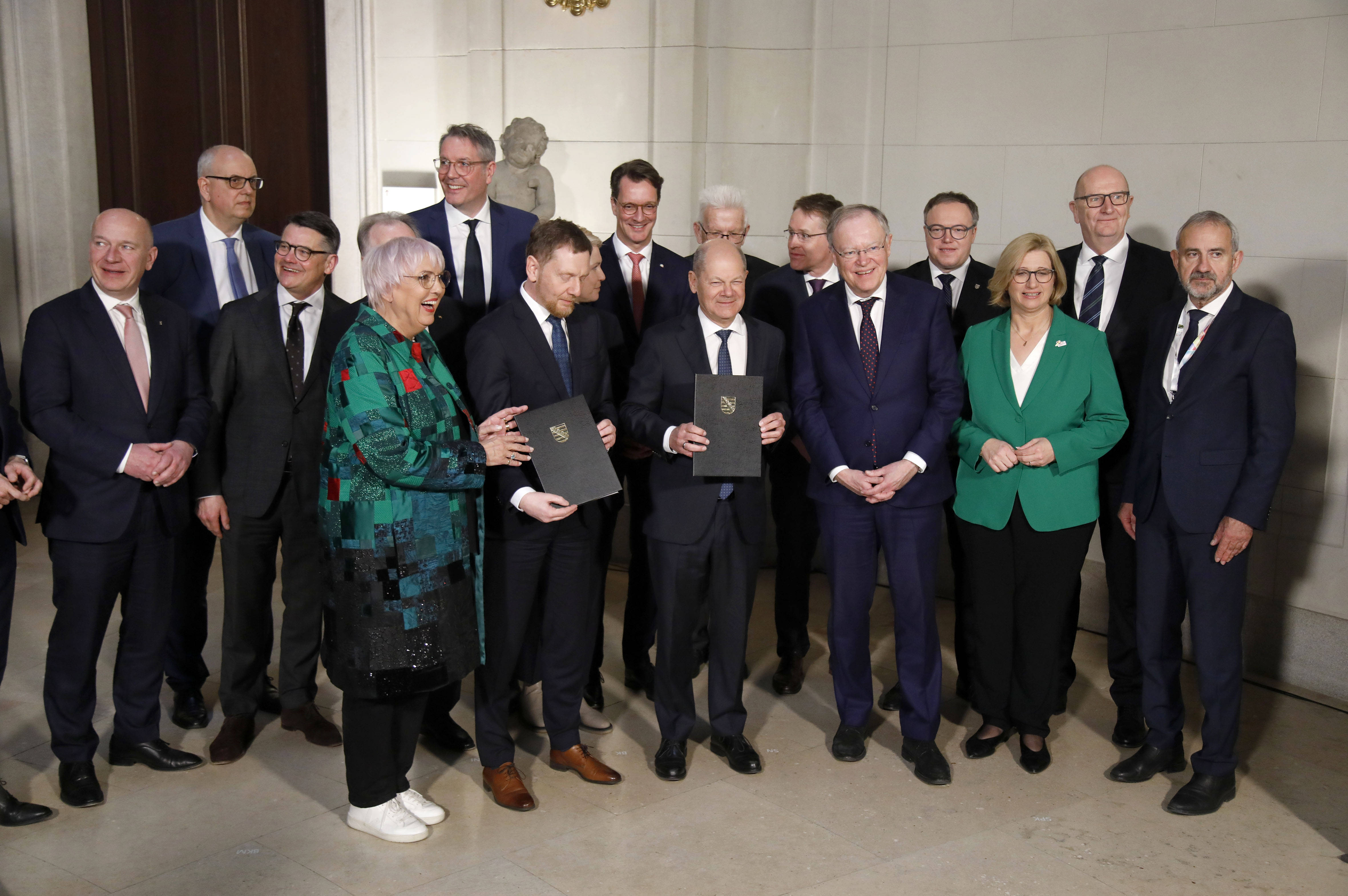 Treffen der Ministerpräsident*innen im Berliner Bode-Museum: Wer stimmt am Freitag im Bundesrat wie ab?