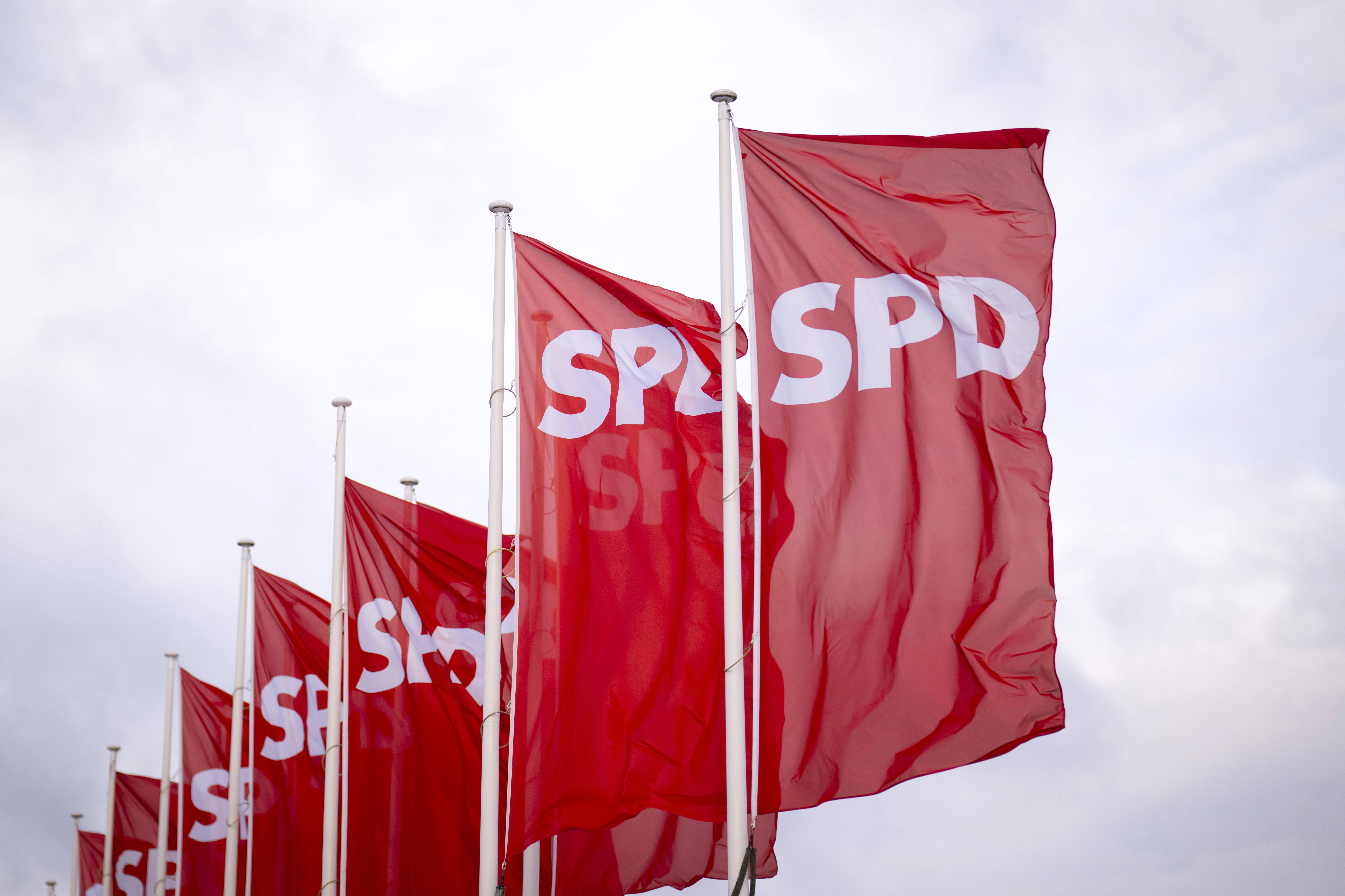 SPD-Fahnen