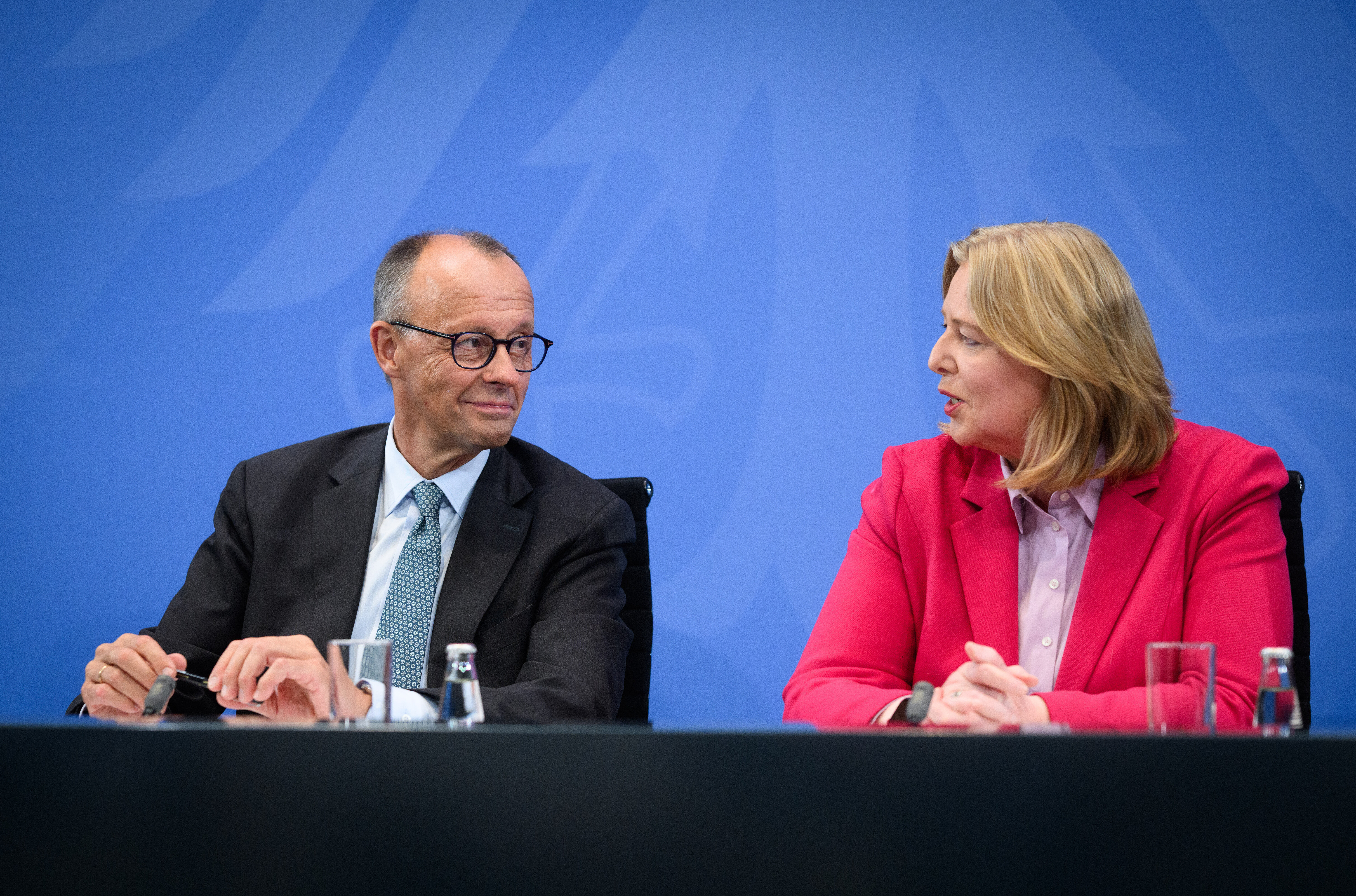 Bundeskanzler Friedrich Merz und Arbeitsministerin Bärbel Bas im Bundeskanzleramt.