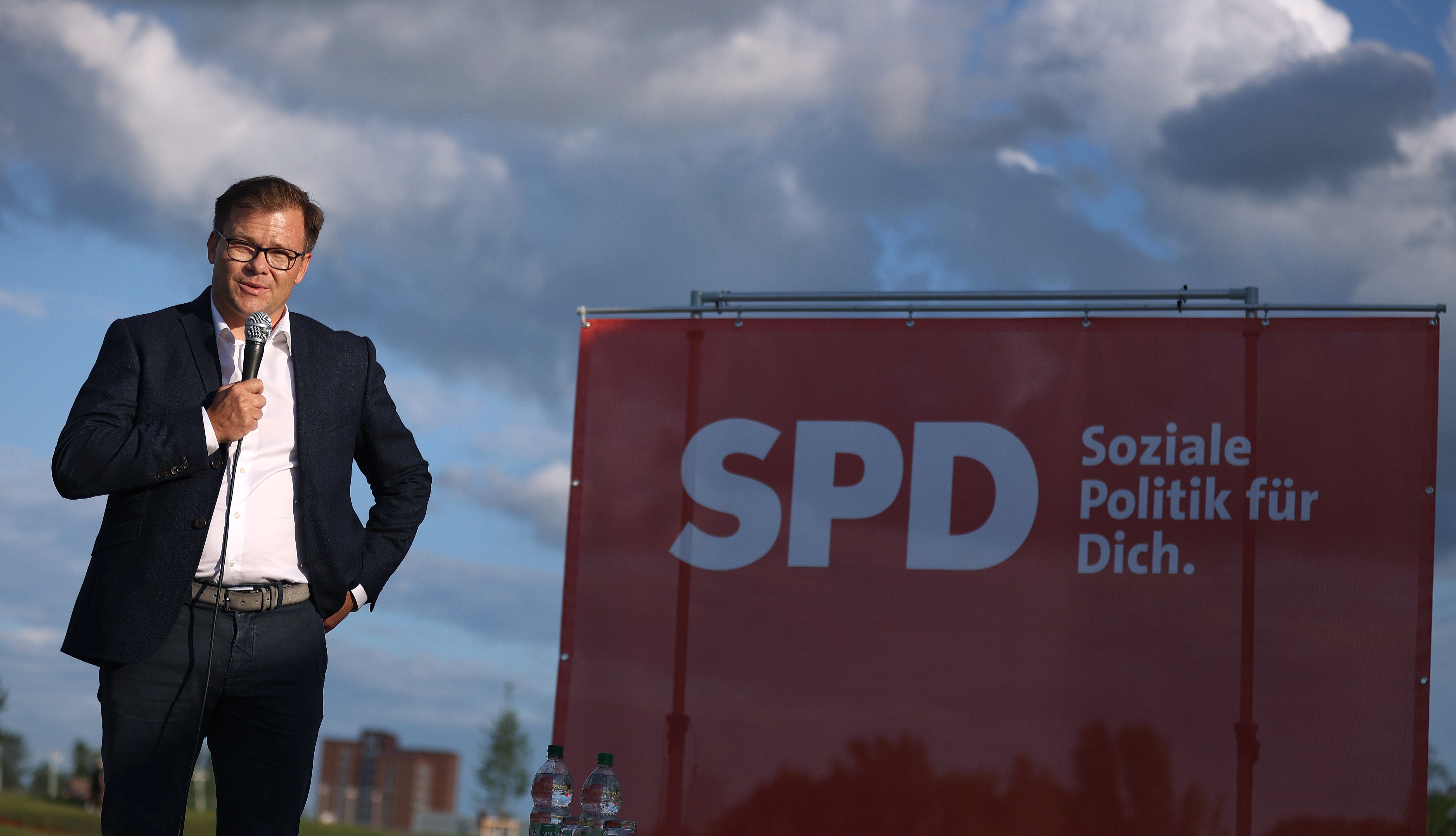 Der Thüringer SPD-Abgeordnete Carsten Schneider soll Staatsminister für die neuen Bundesländer im Kanzleramt werden.