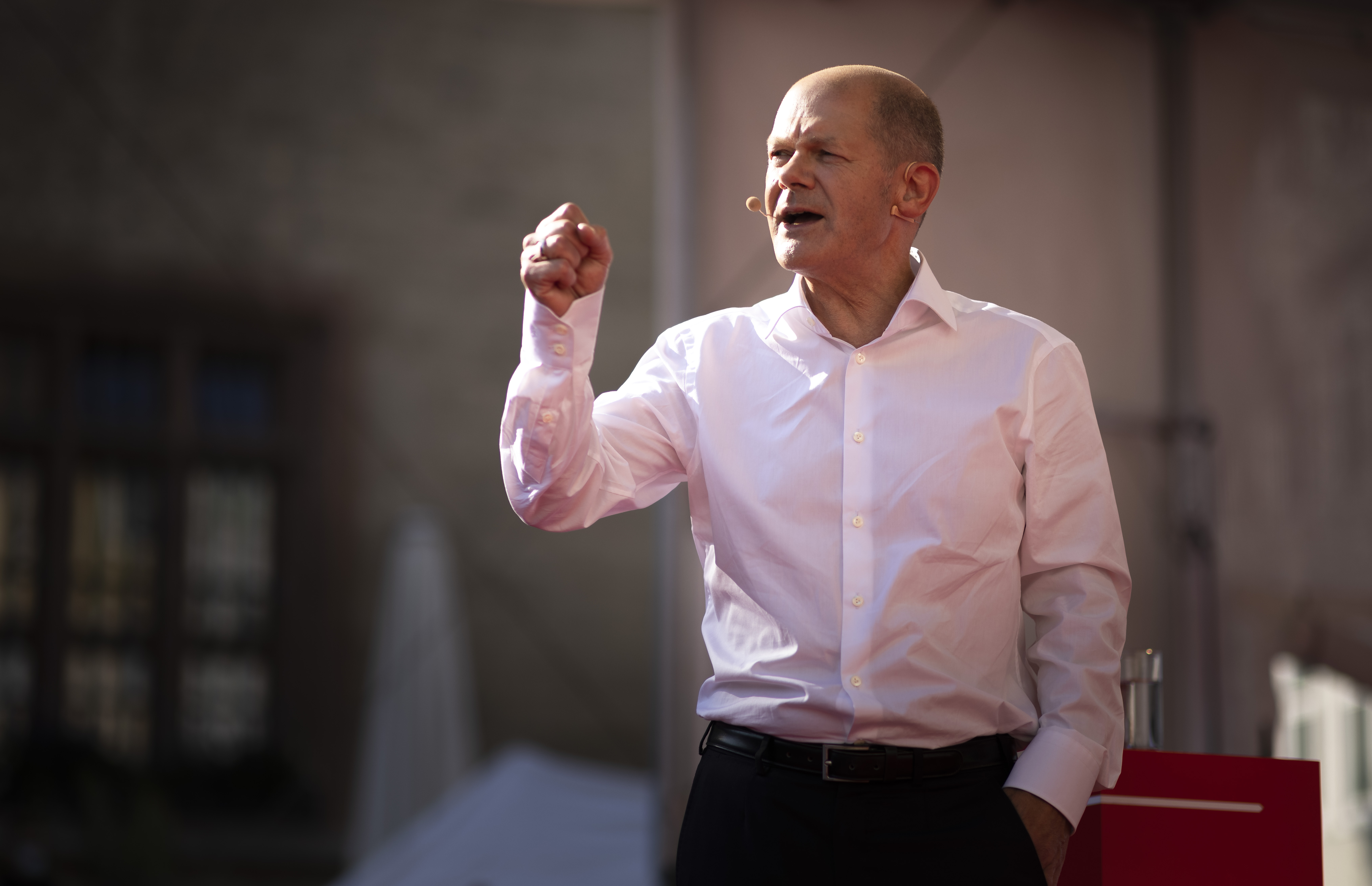 SPD-Kanzlerkandidat Olaf Scholz zeigt sich entschlossen im Bundestagswahlkampf, wie hier in Göttingen, ebenso auch am Mittwochabend in einer Sendung bei ProSieben.