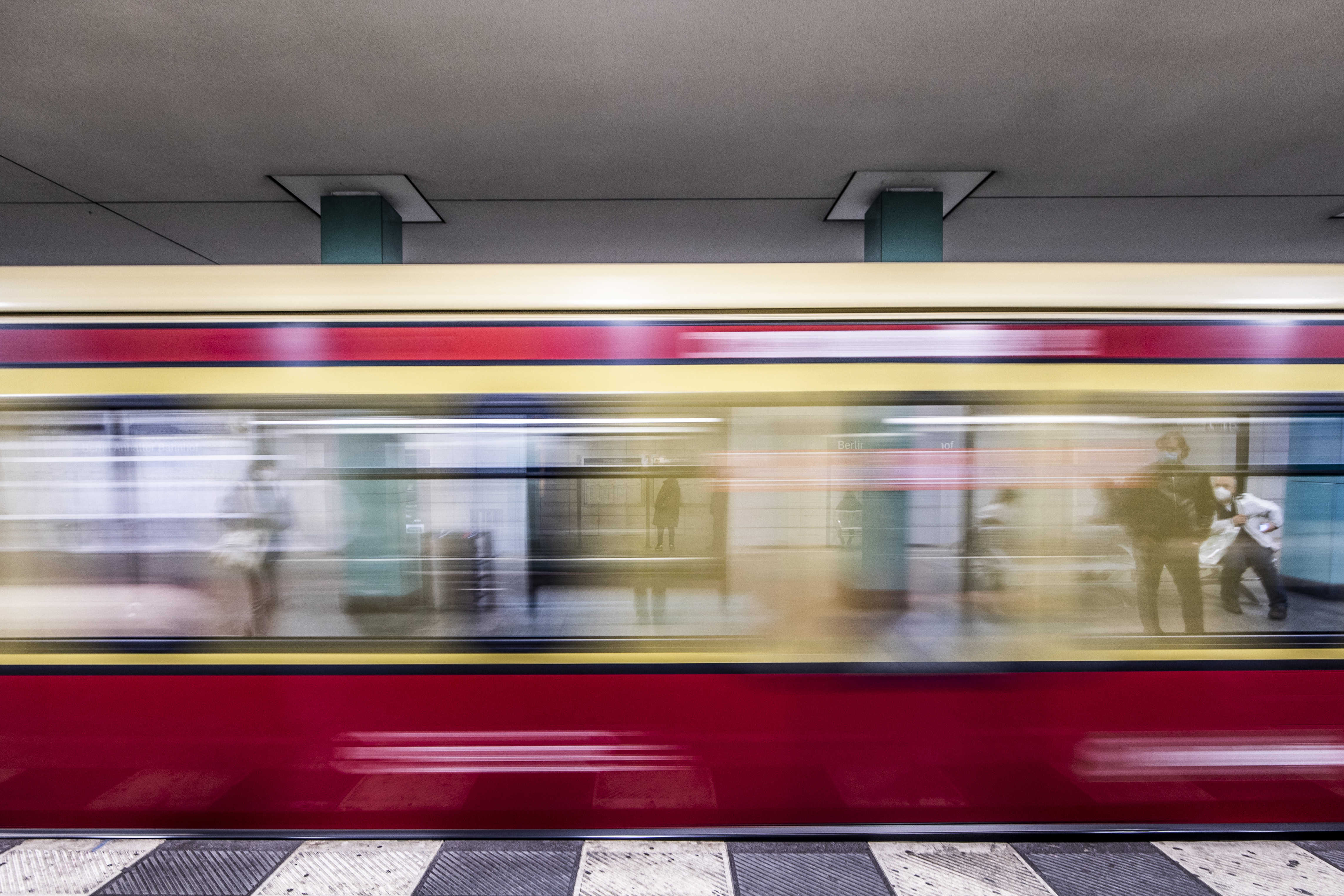 Das bundesweit gültige 49-Euro-Ticket soll zum 1. April starten.