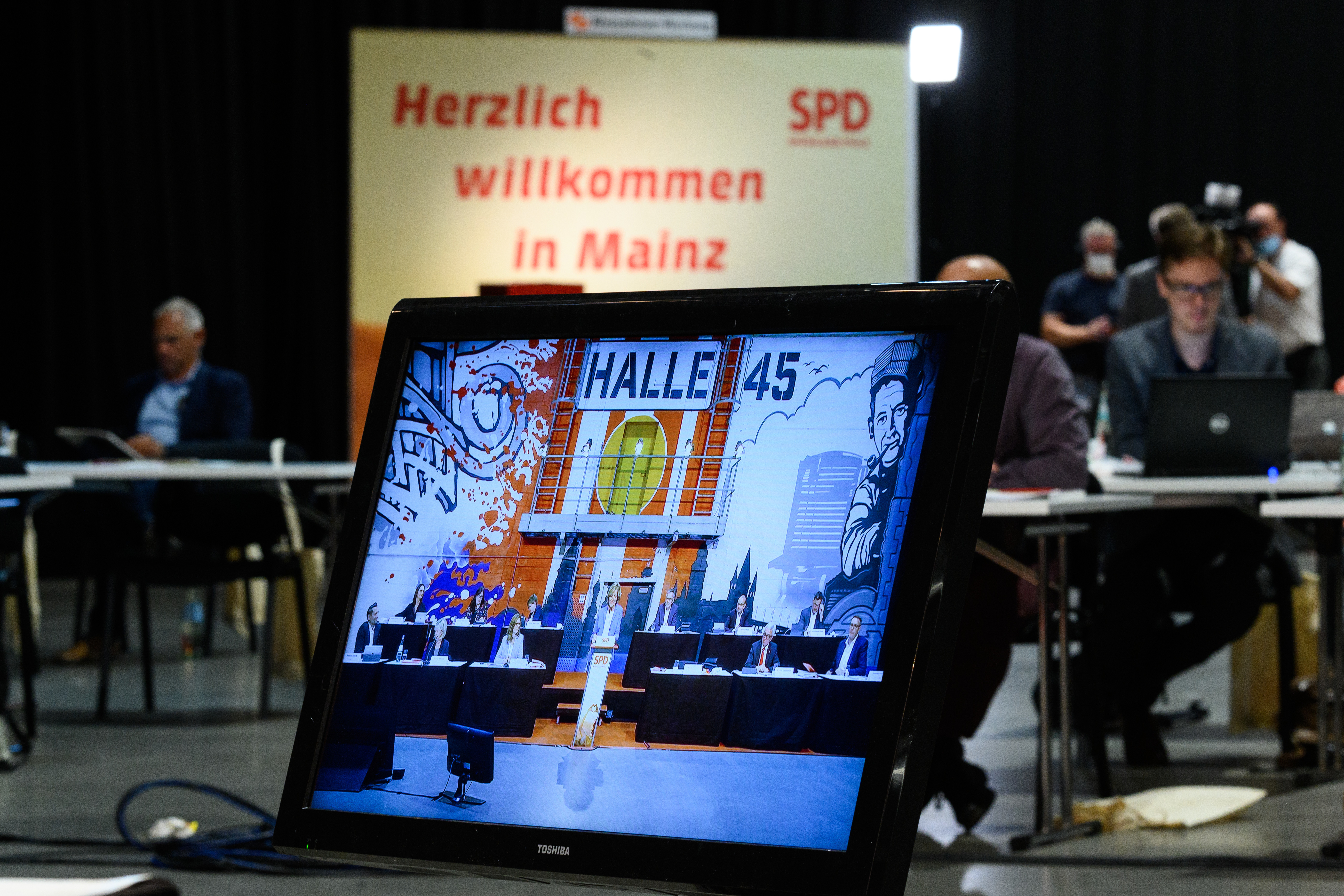 Mehr Beteiligungsmöglichkeiten für die Mitglieder: Die SPD Rheinland-Pfalz hat den ersten digitalen Parteitag ihrer Geschichte abgehalten.