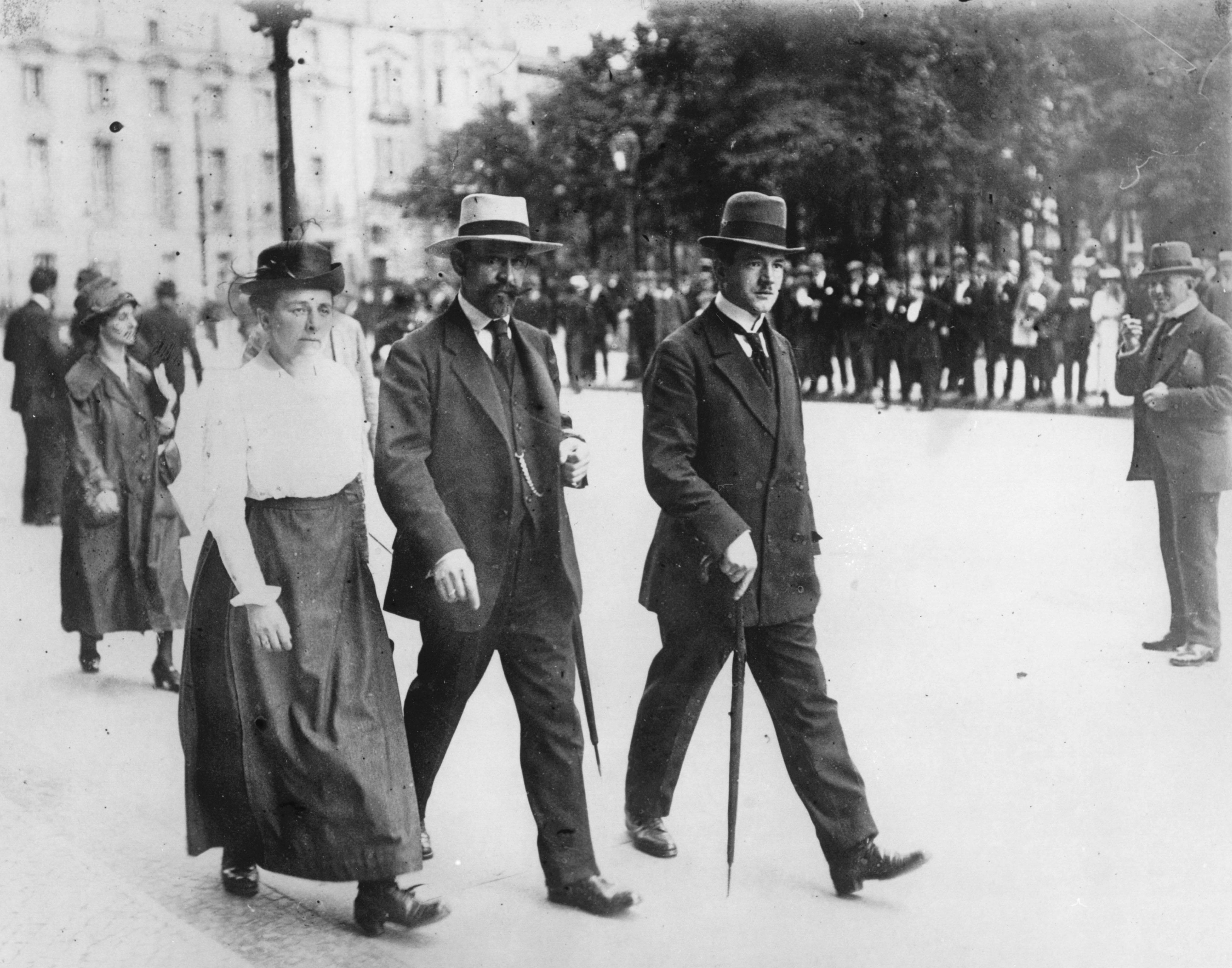 Lehnte den Beitritt der USPD zur Kommunistischen Internationale ab: Wilhelm Dittmann, politischer Sekretär des Zentralkomitees der USPD, hier mit seiner Frau Agnes im Juni 1920