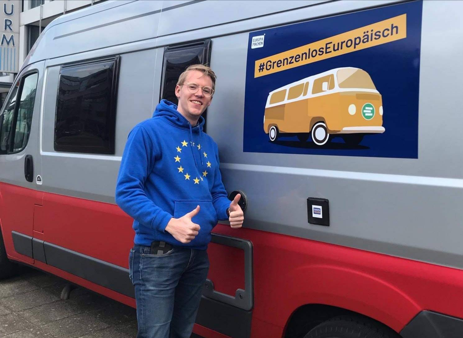 Sozialdemokrat Steffen Haake war drei Wochen lang mit seinem Bulli unterwegs, um für Europa zu werben.