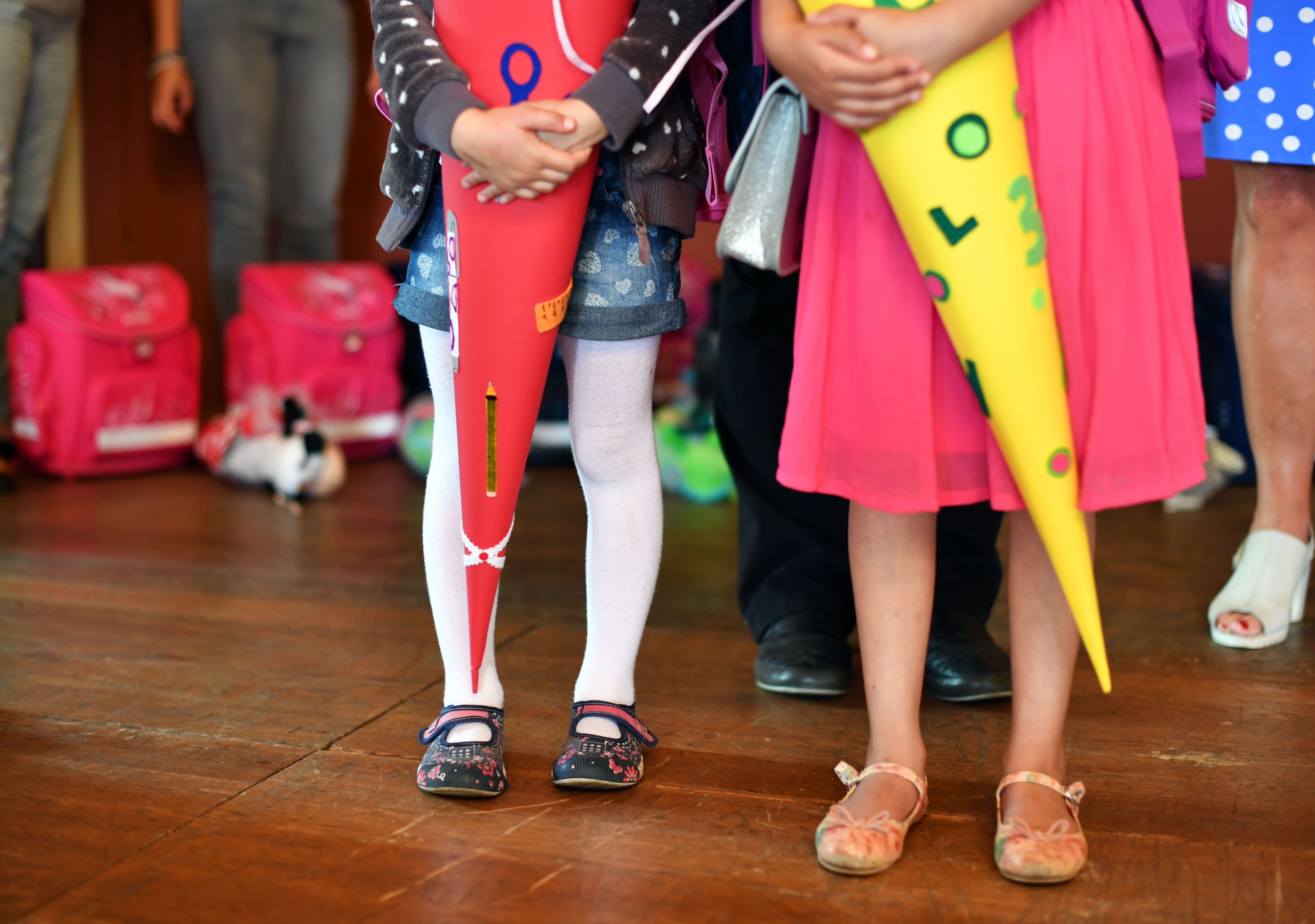 Arme Kinder werden in Deutschland laut einer Studie des Paritätischen Gesamtverbands immer mehr abgehängt.