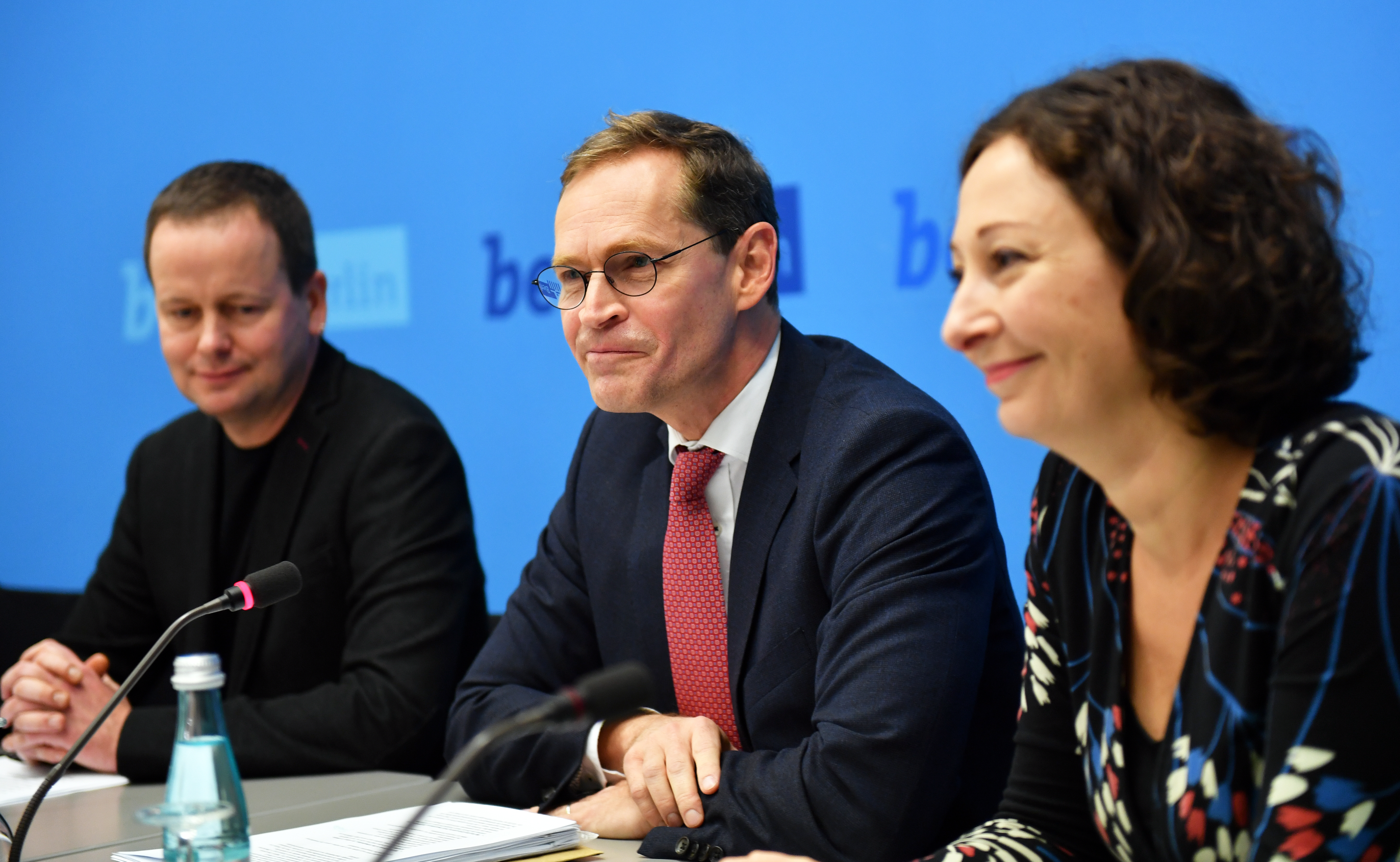 Koalitionsverhandlungen abgeschlossen: Klaus Lederer, Michael Müller und Ramona Pop