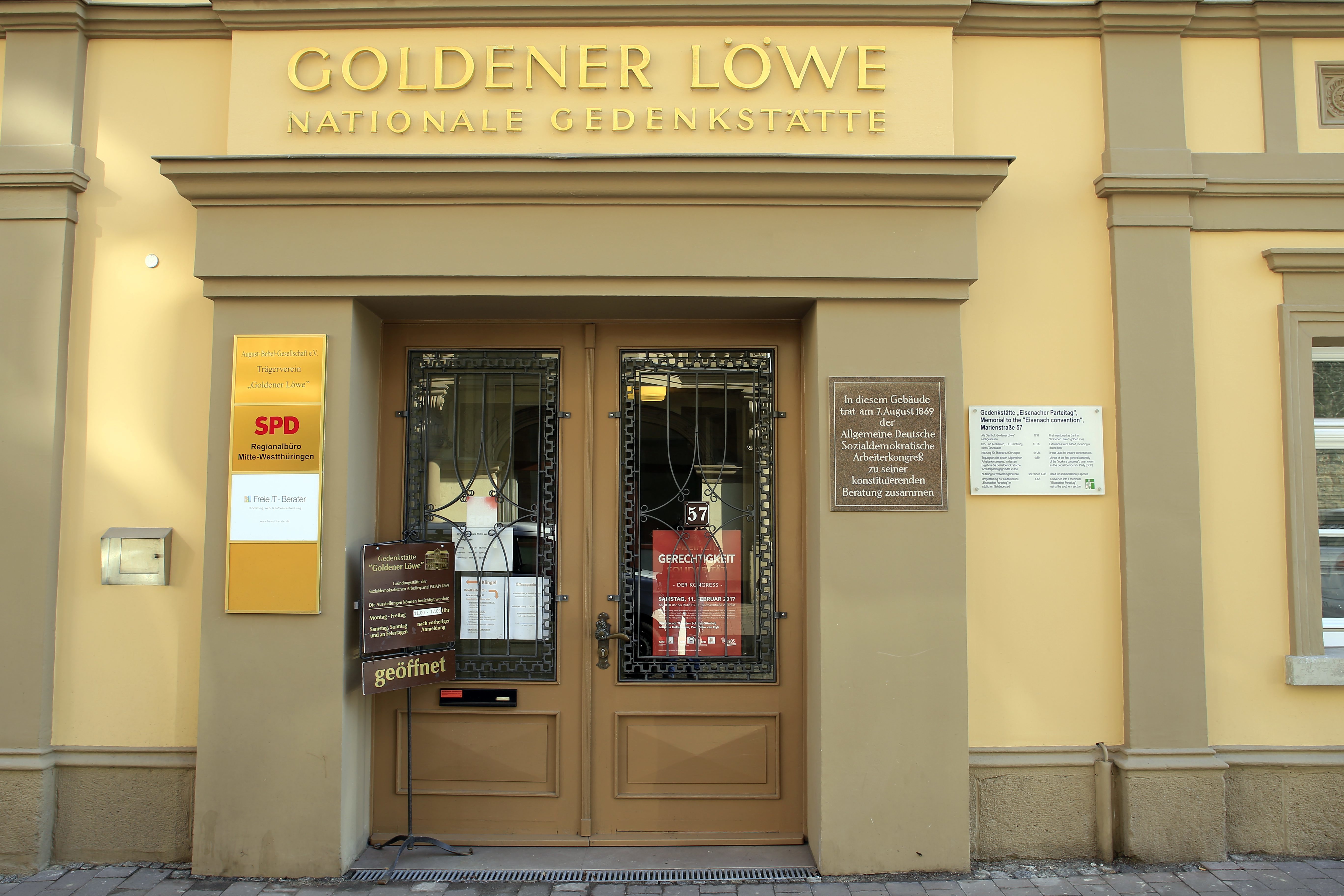 Im „Goldenen Löwen“ in Eisenach begann am 7. August 1869 der Kongress zur Gründung der Sozialdemokratische Arbeiterpartei (SDAP). Heute ist das ehemalige Gasthaus nationale Gedenkstätte.