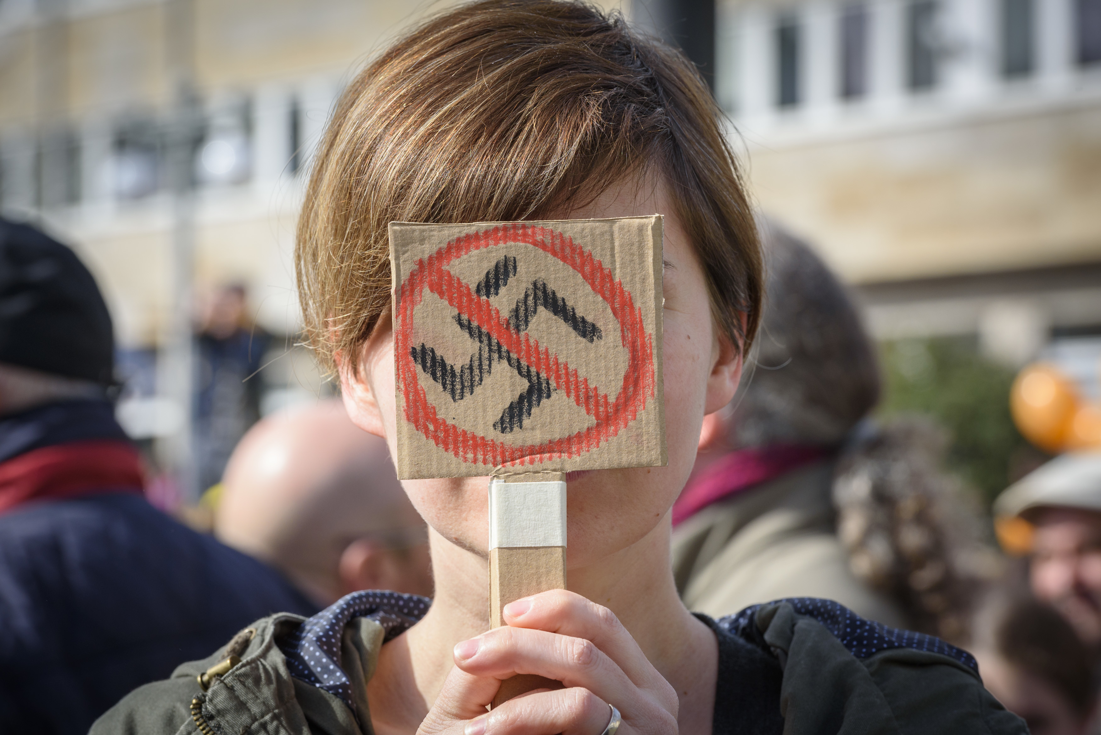 Protest gegen den NPD-Parteitag in Saarbrücken