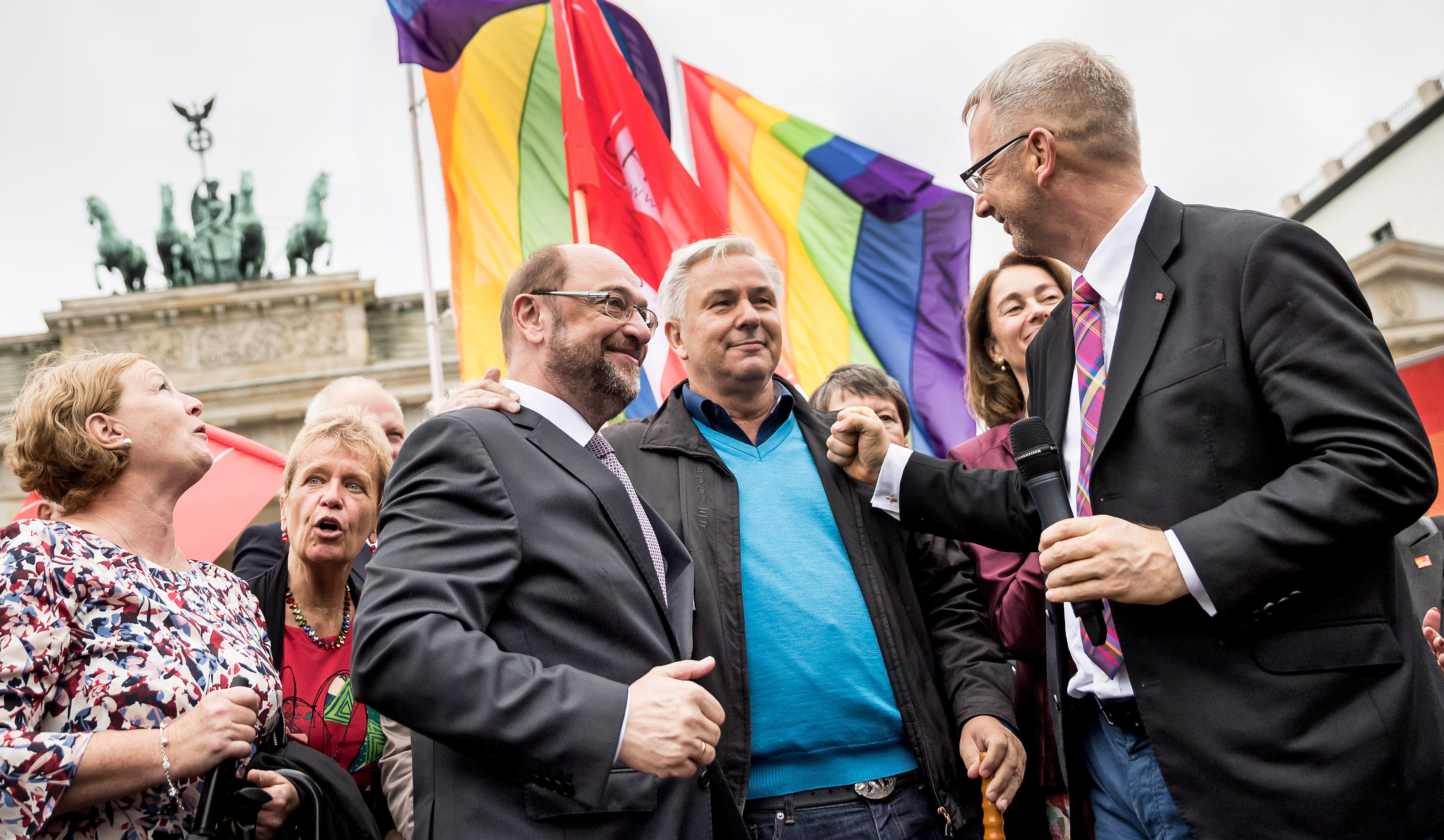 „Ehe für alle“ am Brandenburger Tor