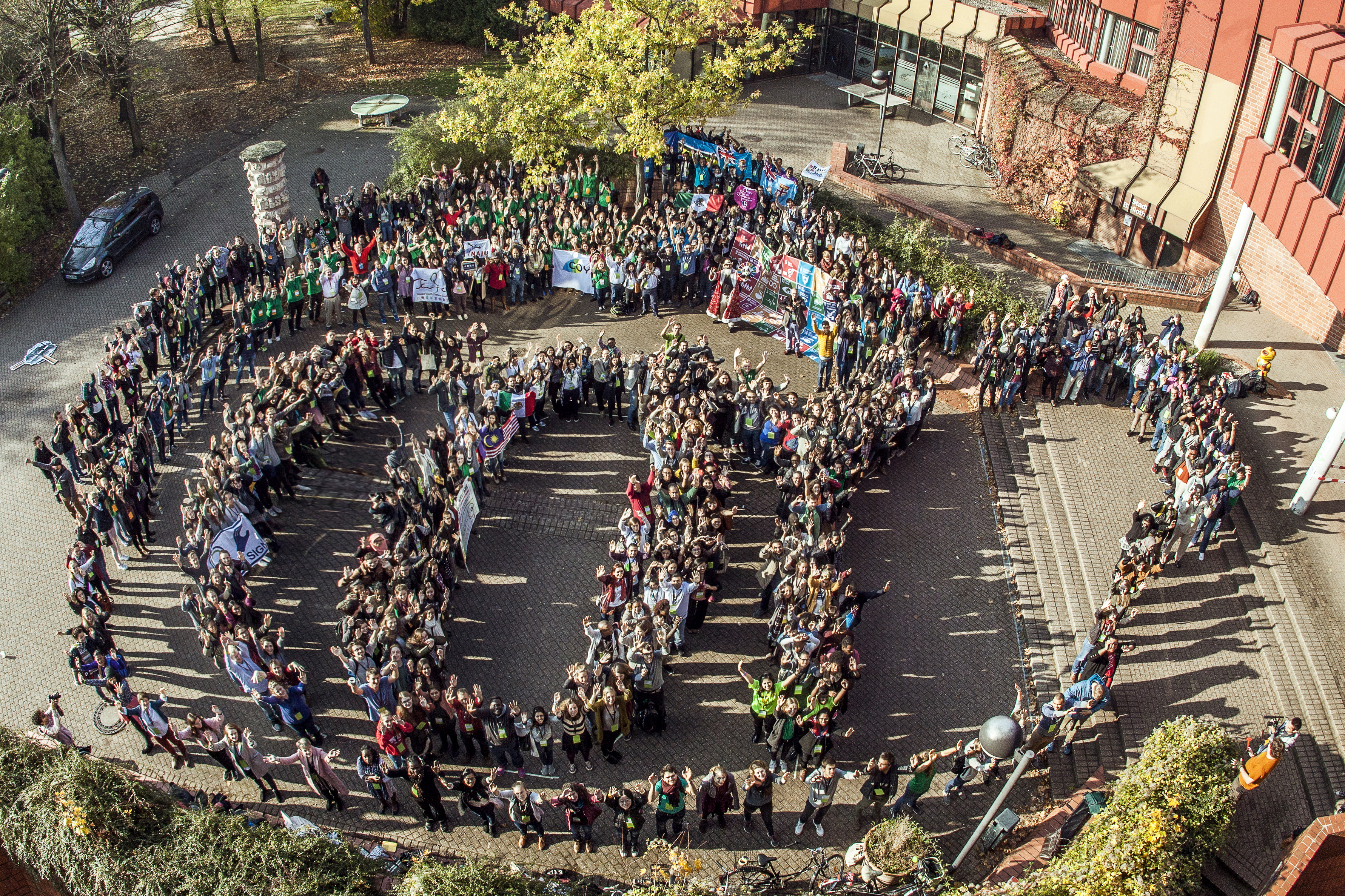 Die Jungen werden von den Folgen des Klimawandels besonders betroffen sein. Bei der Jugendklimakonferenz (COY13) in Bonn haben sie deshalb klare Forderungen an die Weltklimakonferenz aufgestellt.