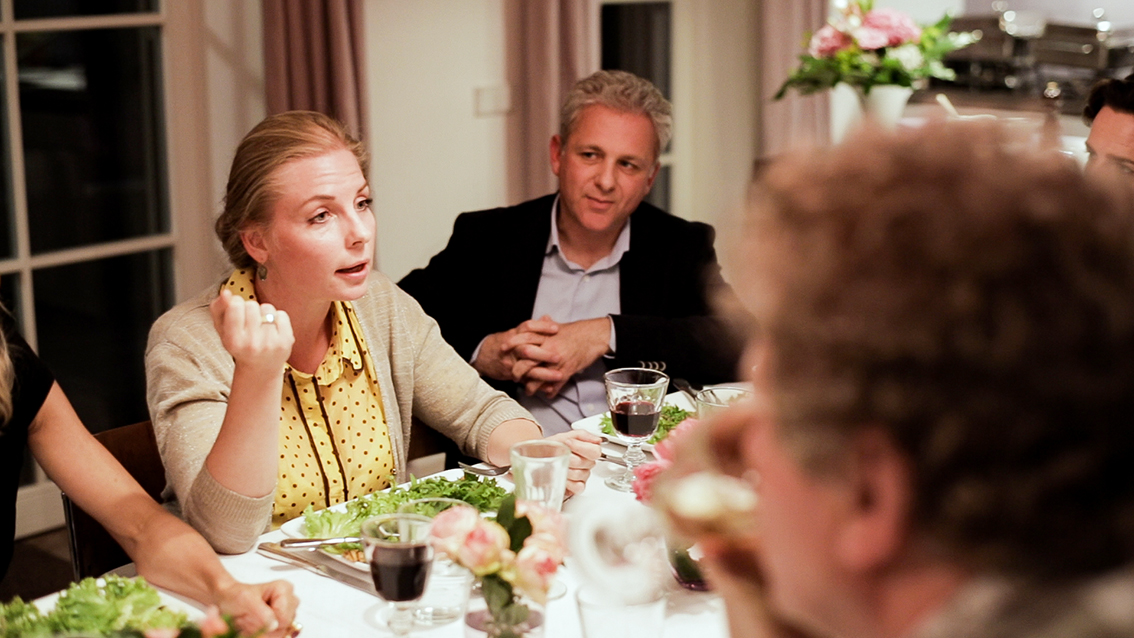 Lockere Form: Juden und Nichtjuden erforschen ihr Miteinander beim gemeinsamen Abendessen.