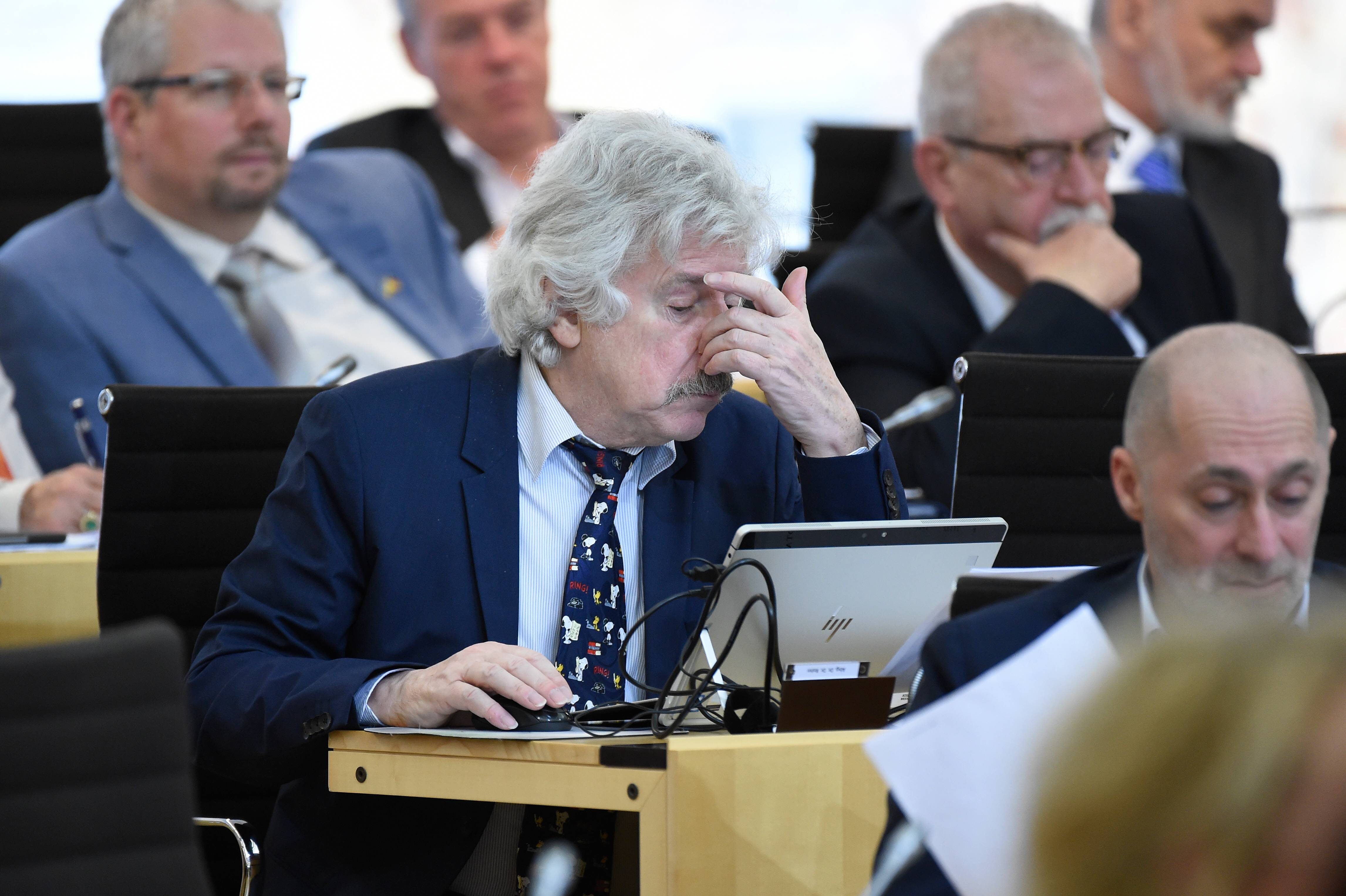 Von der eigenen Fraktion überwacht: Die AfD-Fraktion ließ ein Dossier mit "Verfehlungen" ihres einstigen Spitzenkandidaten Rainer Rahn sowie eines weitere Politikers anlegen.