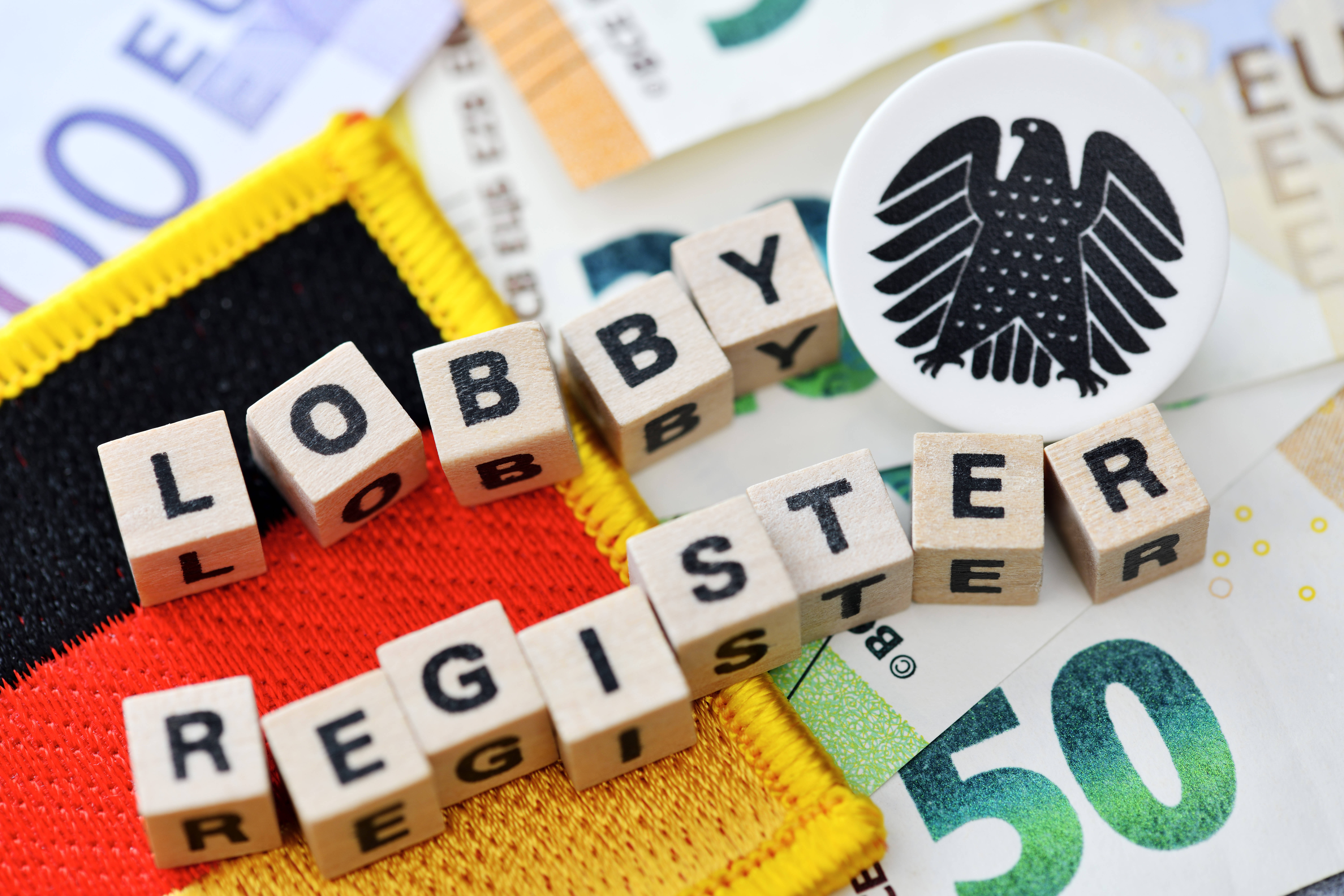 Das Lobbyregister kommt: Damit wird künftig nachvollziehbar, wer wo Einfluss auf die Gesetzgebung nimmt.