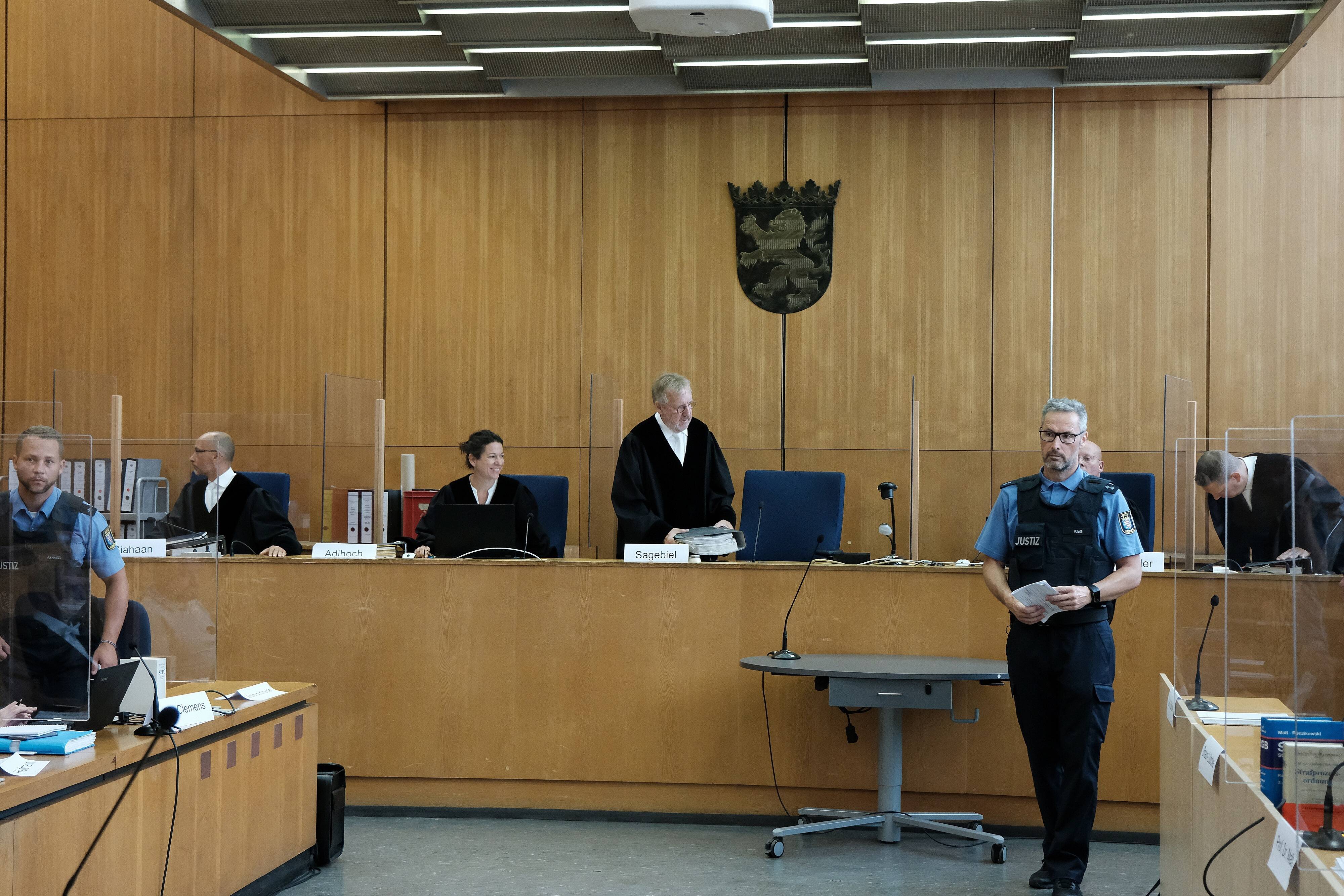 Lübcke-Mordprozess in Frankfurt: Nur ein Zufall führte die Ermittler*innen auf die Spur von Stephan E.