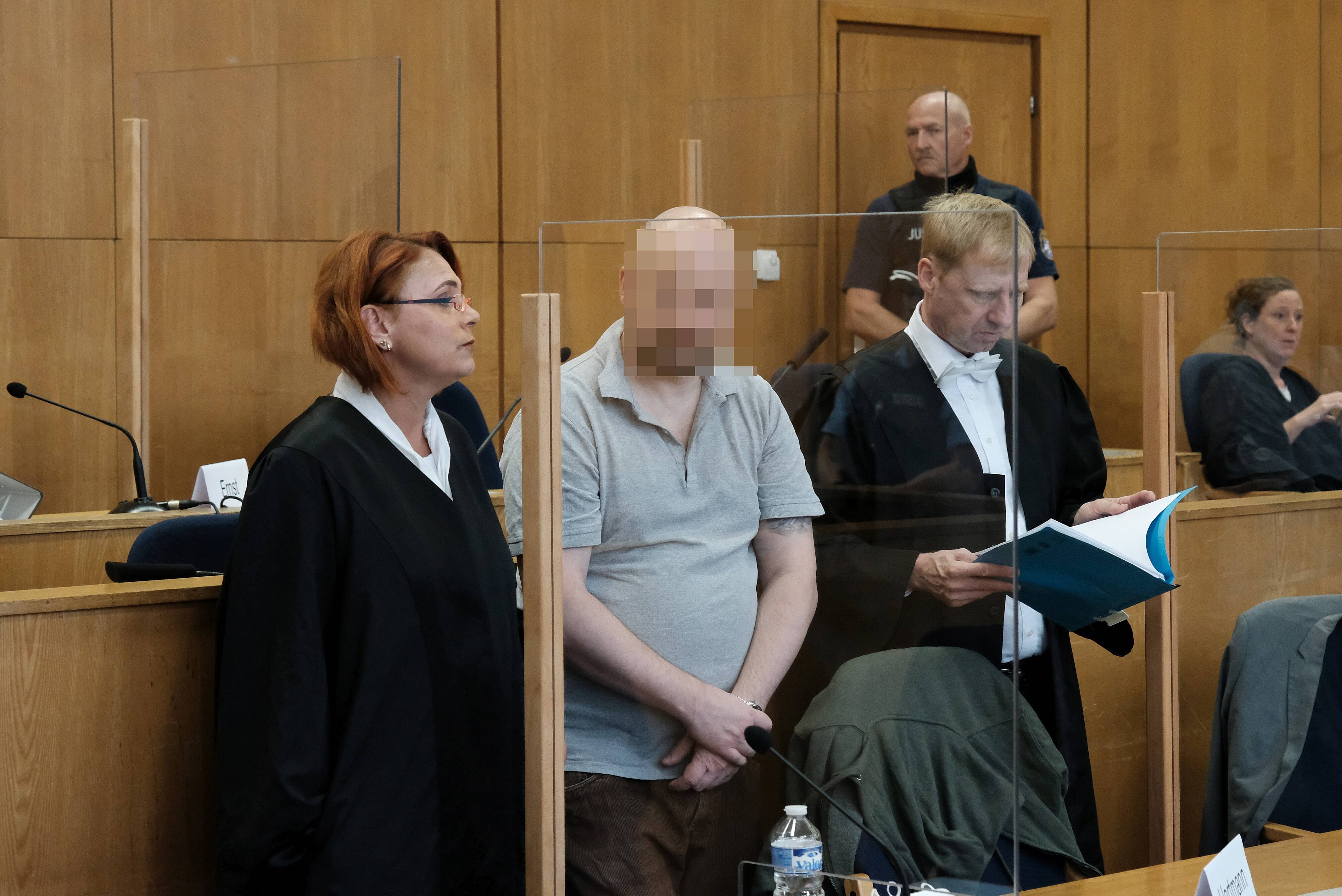 Schweigt bisher konsequent: der Mitangeklagte im Lübcke-Prozess Markus H.