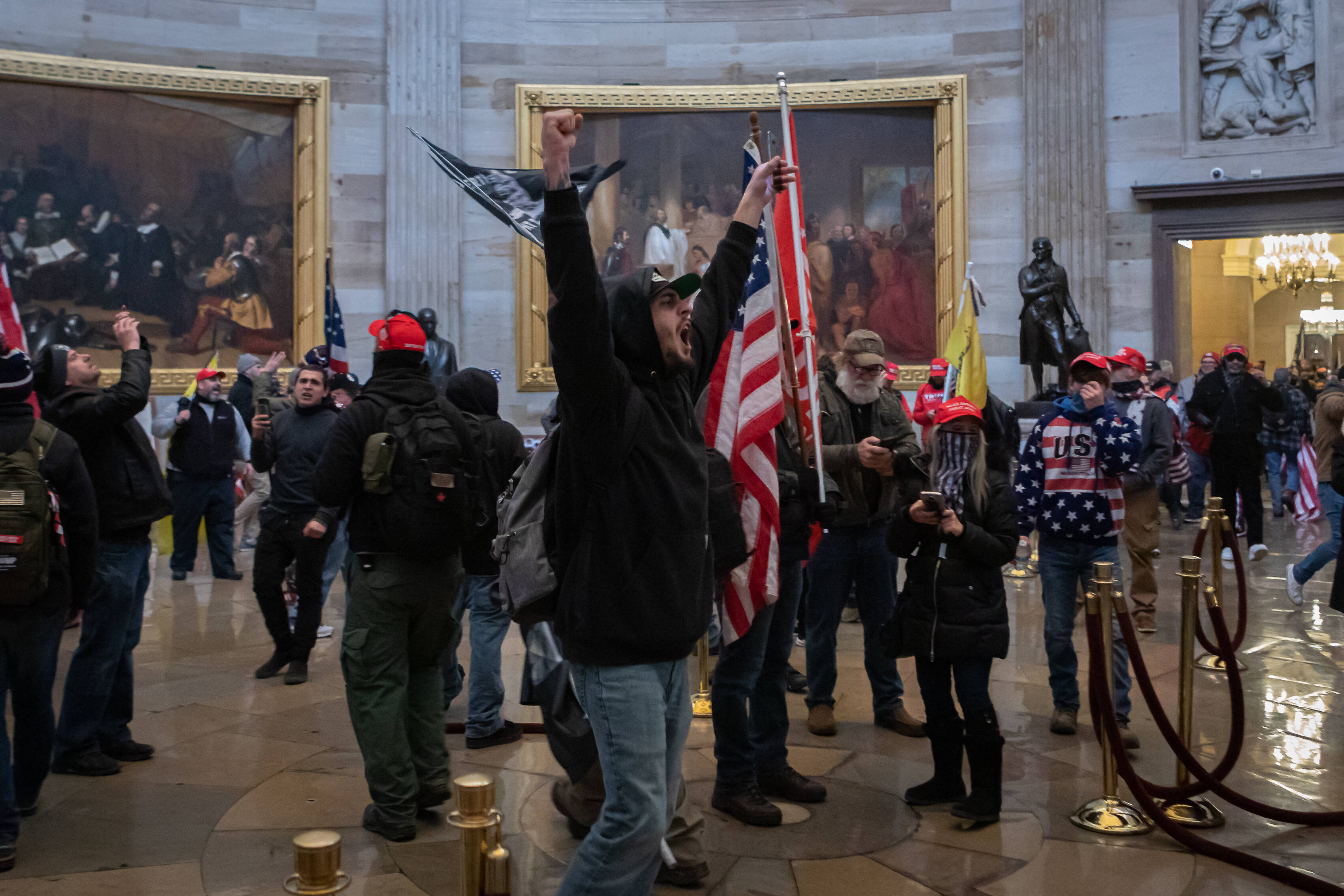 Gewalttätige Trump-Anhänger haben am 6. Januar 2021 das Kapitol in Washington gestürmt, den Sitz von Repräsentantenhaus und Senat.