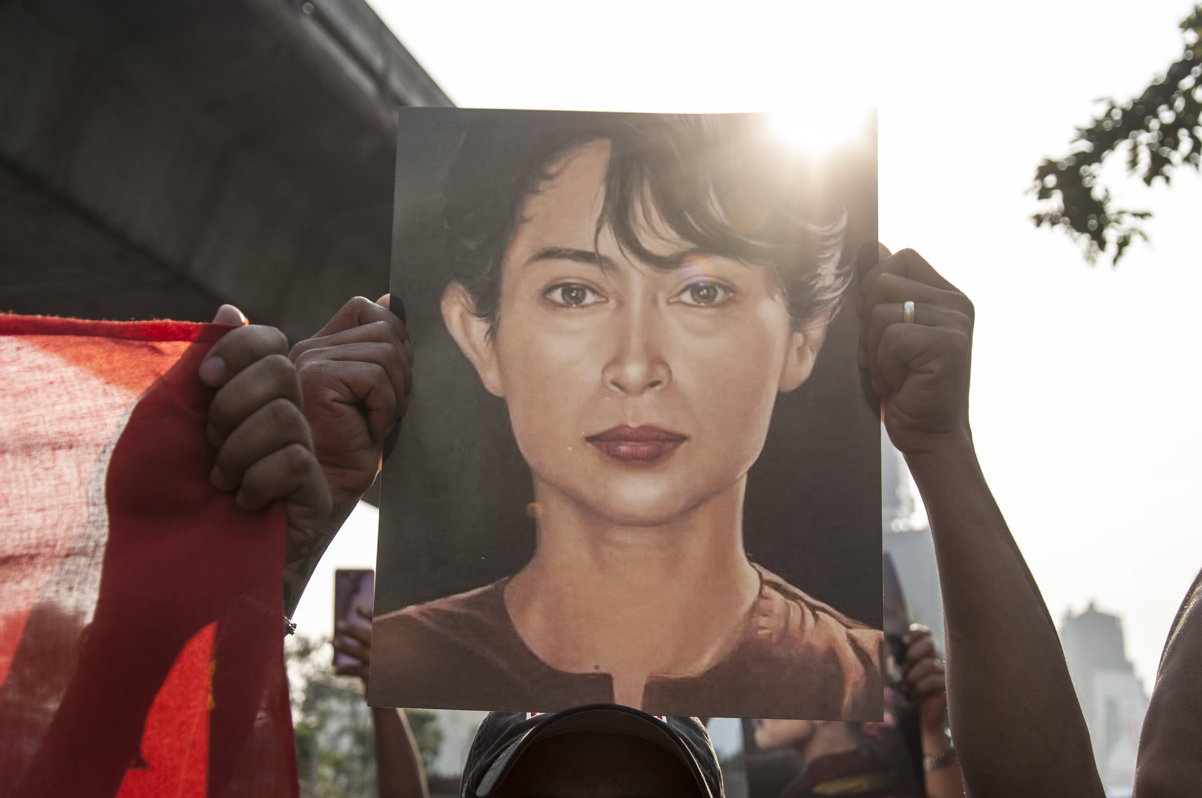 Nach Putsch in Myanmar: Proteste mit dem Konterfei von Auung San Suu Kyi.