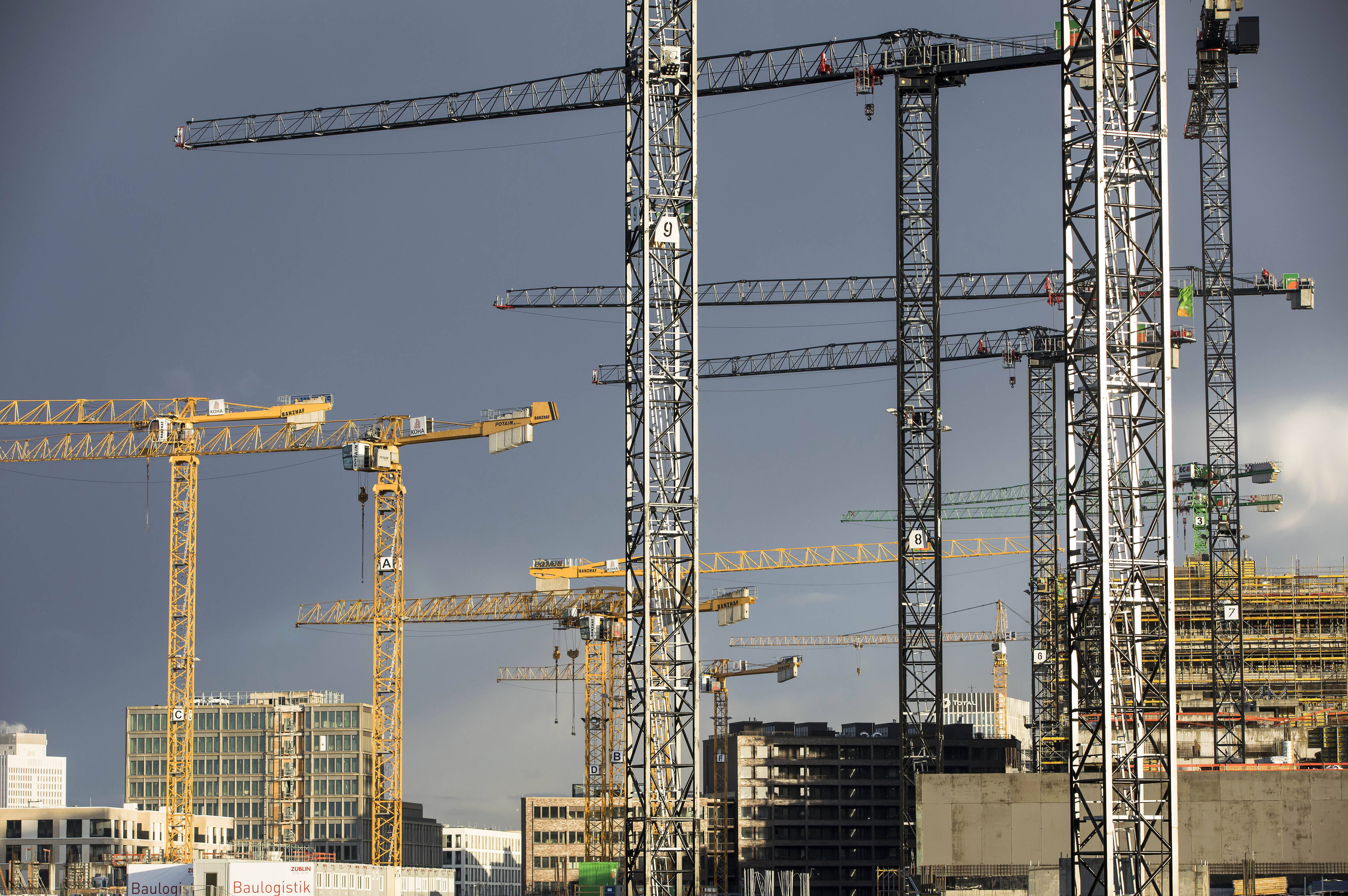 Um fit für die Zukunft zu sein, muss Deutschland jetzt in seine Infrastruktur investieren. Um dies zu finanzieren, braucht es auch ein gerechteres Steuersystem, meint der SPD-Vorsitzende Norbert Walter-Borjans.
