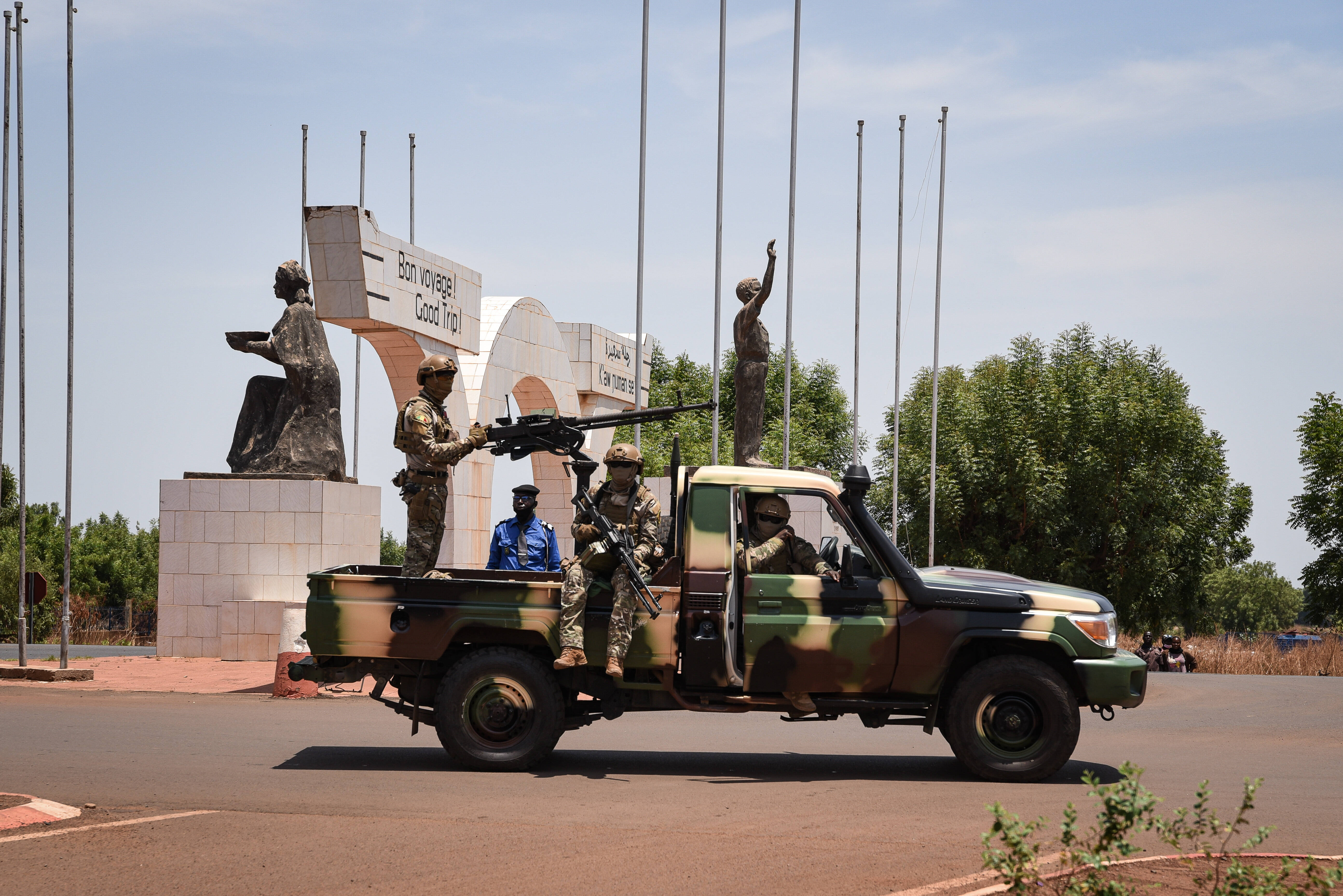 Mali: Militäreinheiten des neuen Präsidenten Assimi Goita beherrschen das Stadtbild, hier am Flughafen der Hauptstadt Bamako am 31. Mai 2021.