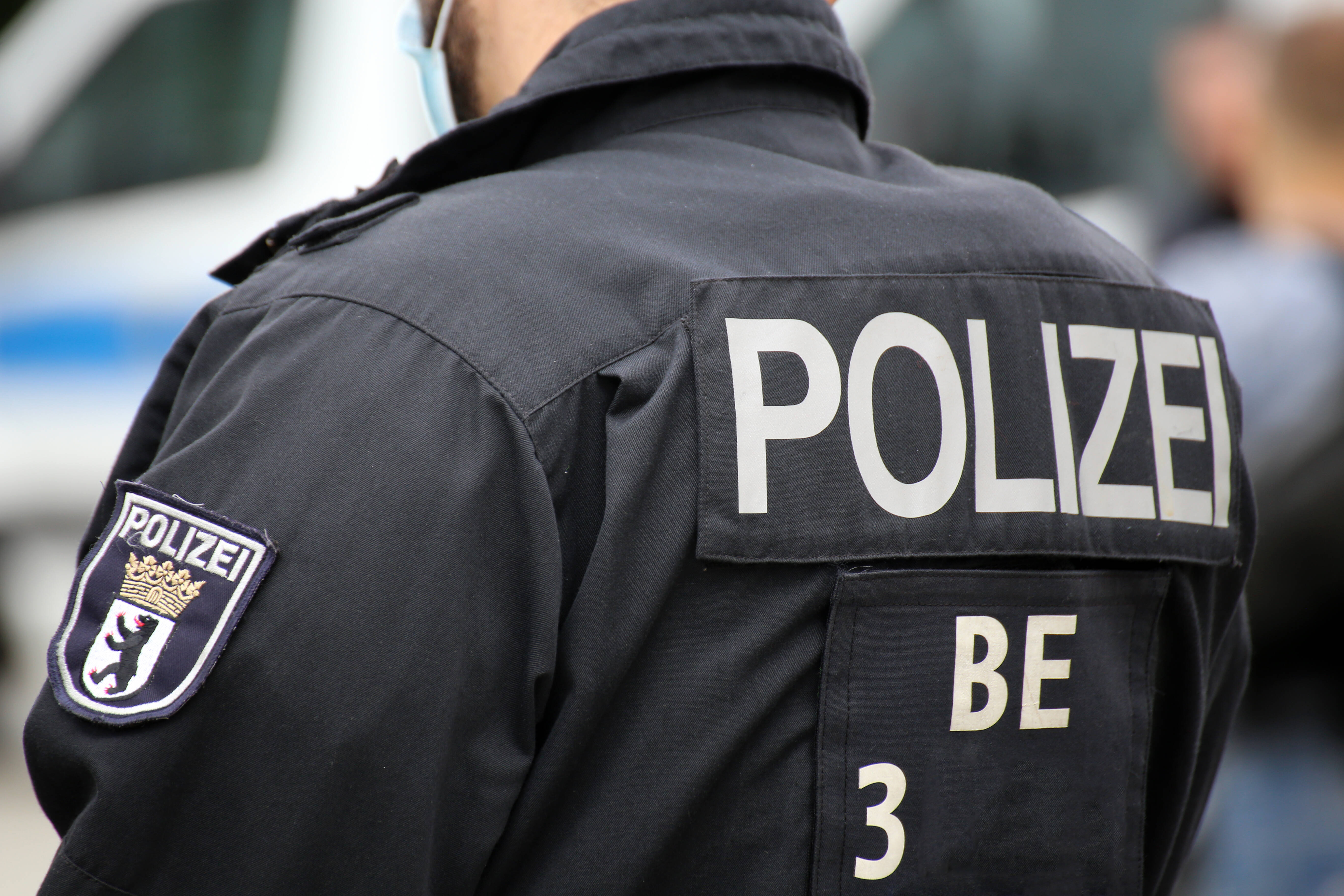 Keine Kompetenzlücke mit Blick auf rassistisch motivierte Straftaten: Laut Thilo Cablitz, Pressesprecher der Berliner Innenverwaltung, gehe die Hauptstadtpolizei gegen jede Form von Hasskriminalität vor.