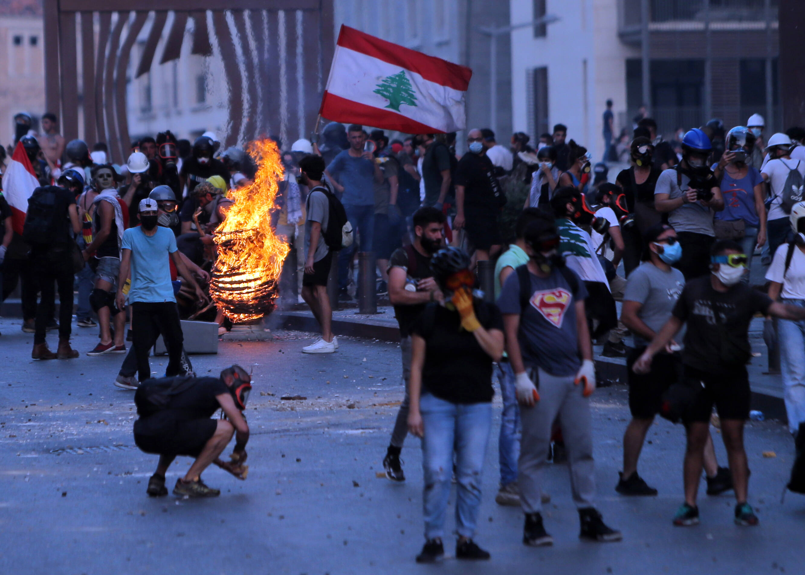 Beirut am 4. August 2021: Wütende Proteste am ersten Jahrestag der Bombenexlposion im Hafen der libanesischen Hauptstadt.