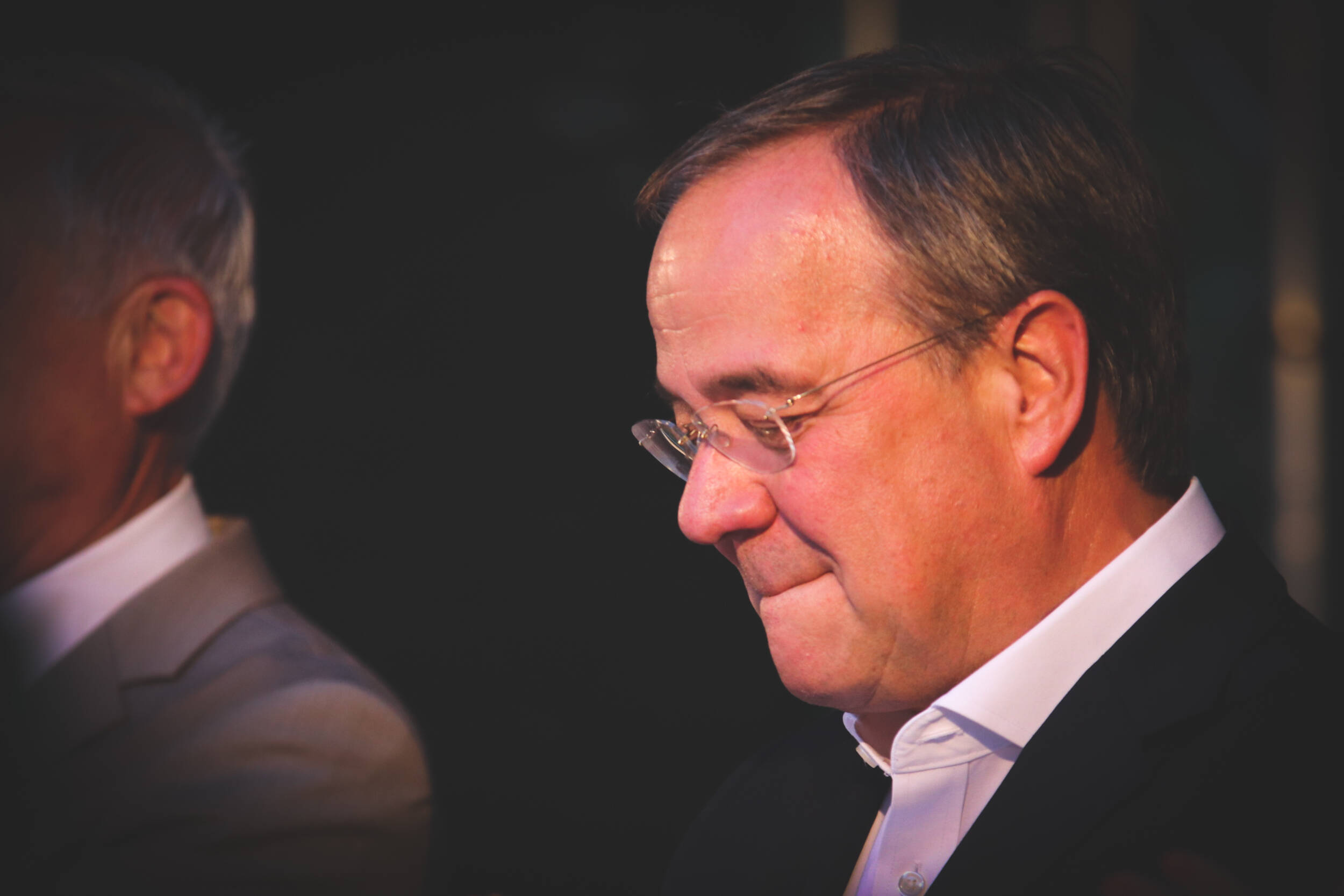 Paris statt Düsseldorf: Armin Laschet zeigt, dass er offenbar jegliches Interesse verloren hat, Nordrhein-Westfalen zu regieren und zu gestalten.