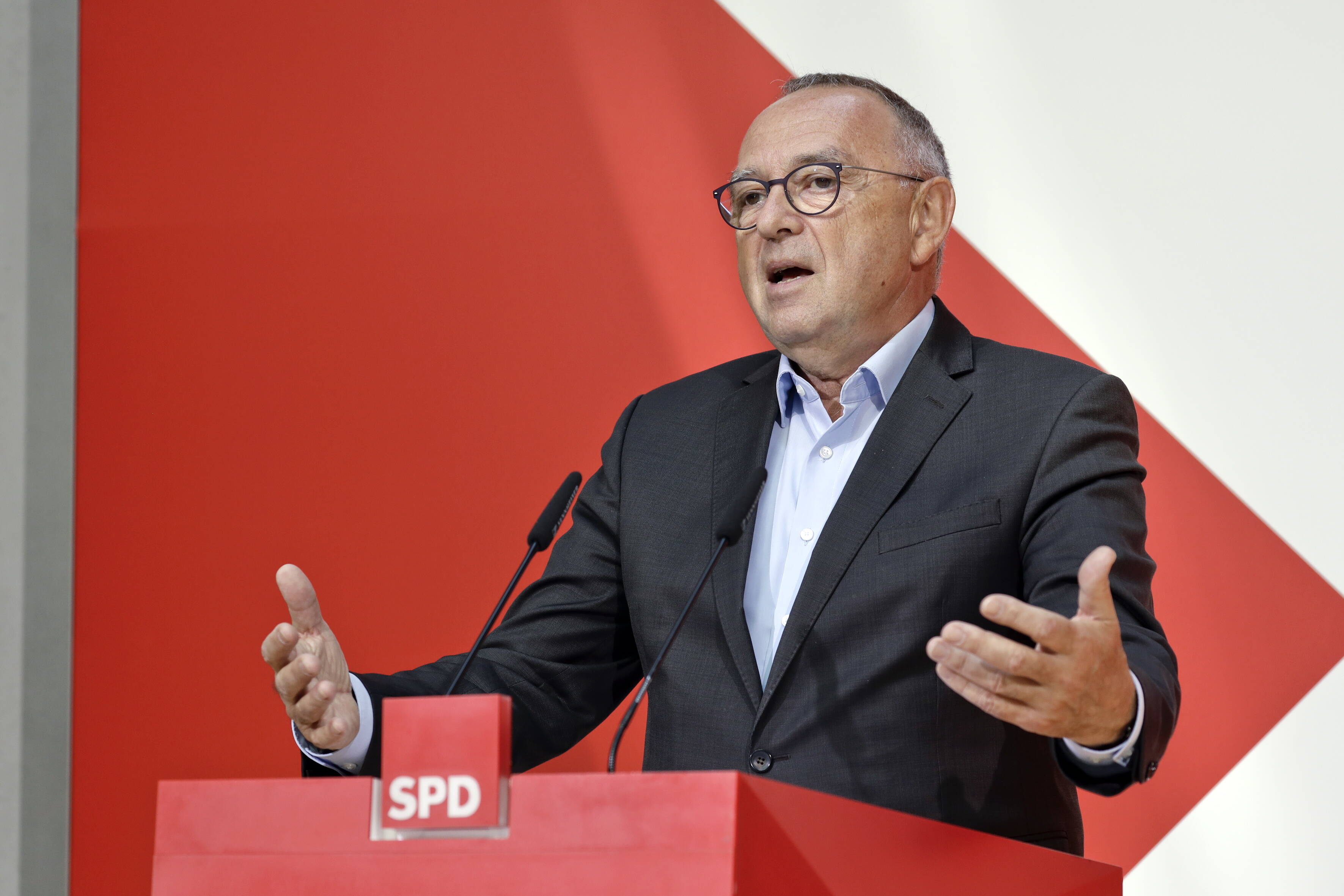 Klare Ansage an die Union: SPD-Chef Norbert Walter-Borjans auf einer Pressekonferenz im Willy-Brandt-Haus, hier am 6. September 2021.