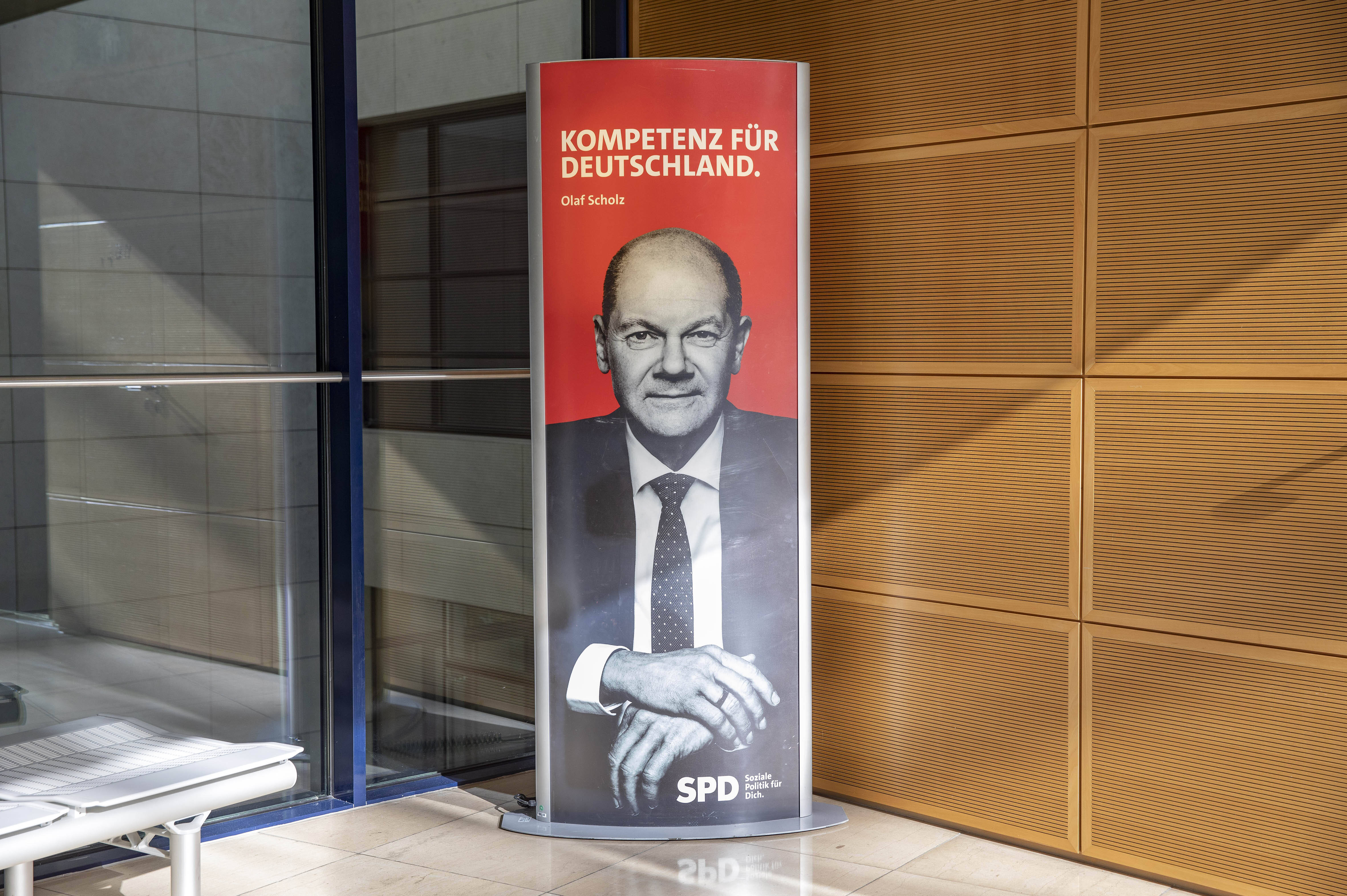 Straffer Zeitplan: Nach dem Beschluss des Koalitionsvetrags könnte Olaf Scholz Mitte Dezember zum Bundeskanzler gewählt werden.