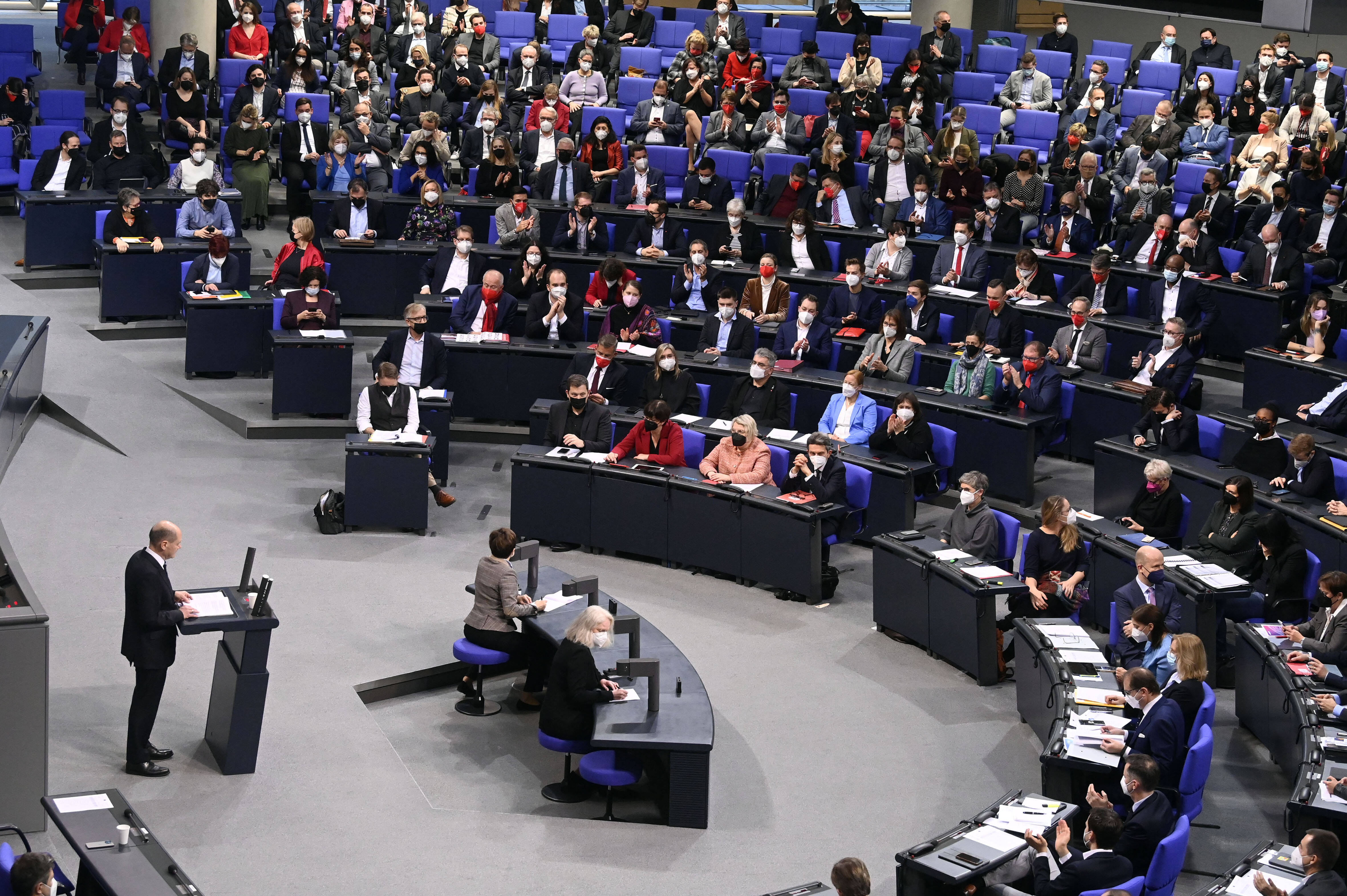 „Regierungserklärung des Fortschritts“: Die Reaktionen auf die erste Regierungserklärung von Bundeskanzler Olaf Scholz sind äußerst positiv.