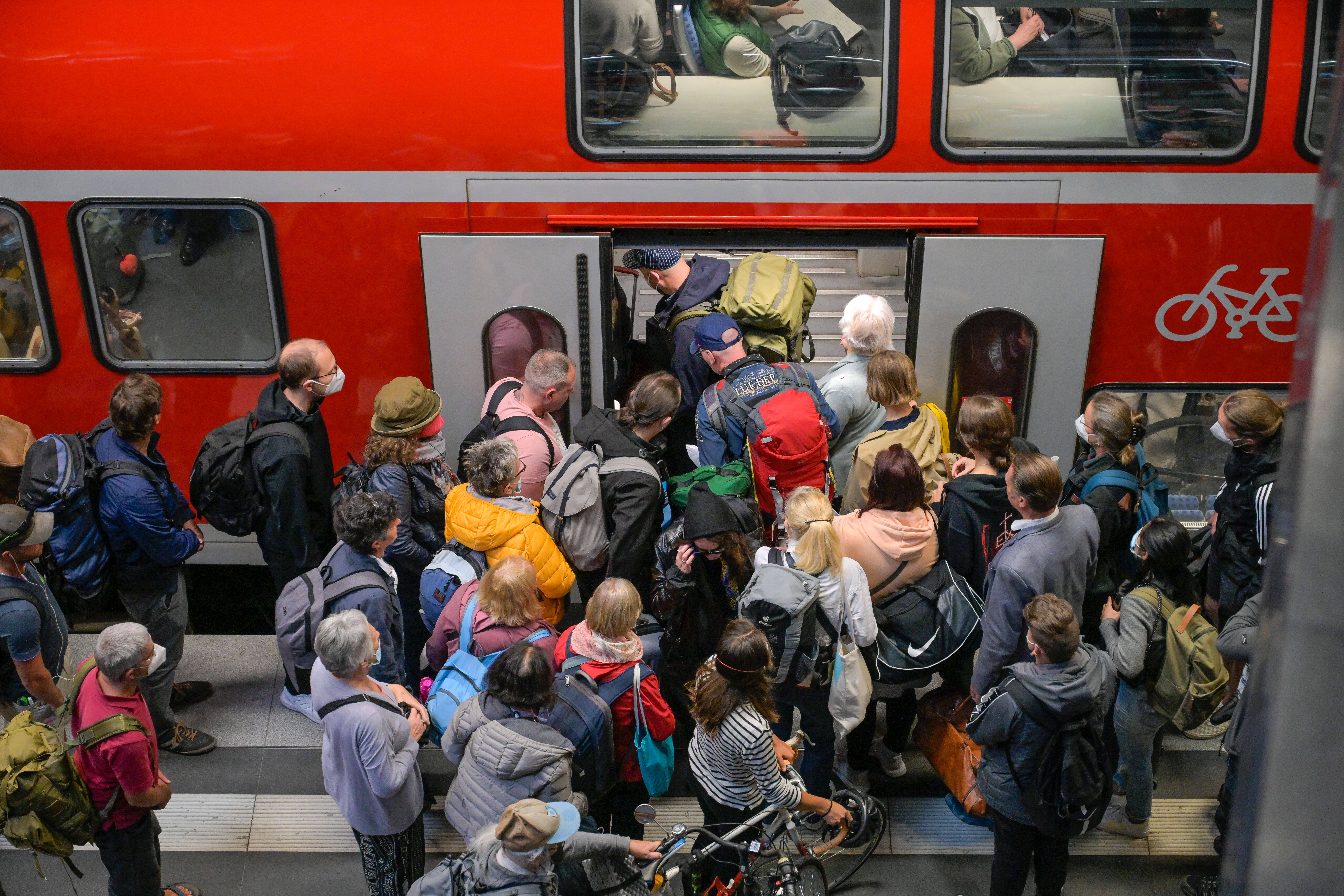 Der Anschluss ist da: Ein 49-Euro-Ticket soll auf das 9-Euro-Ticket folgen.