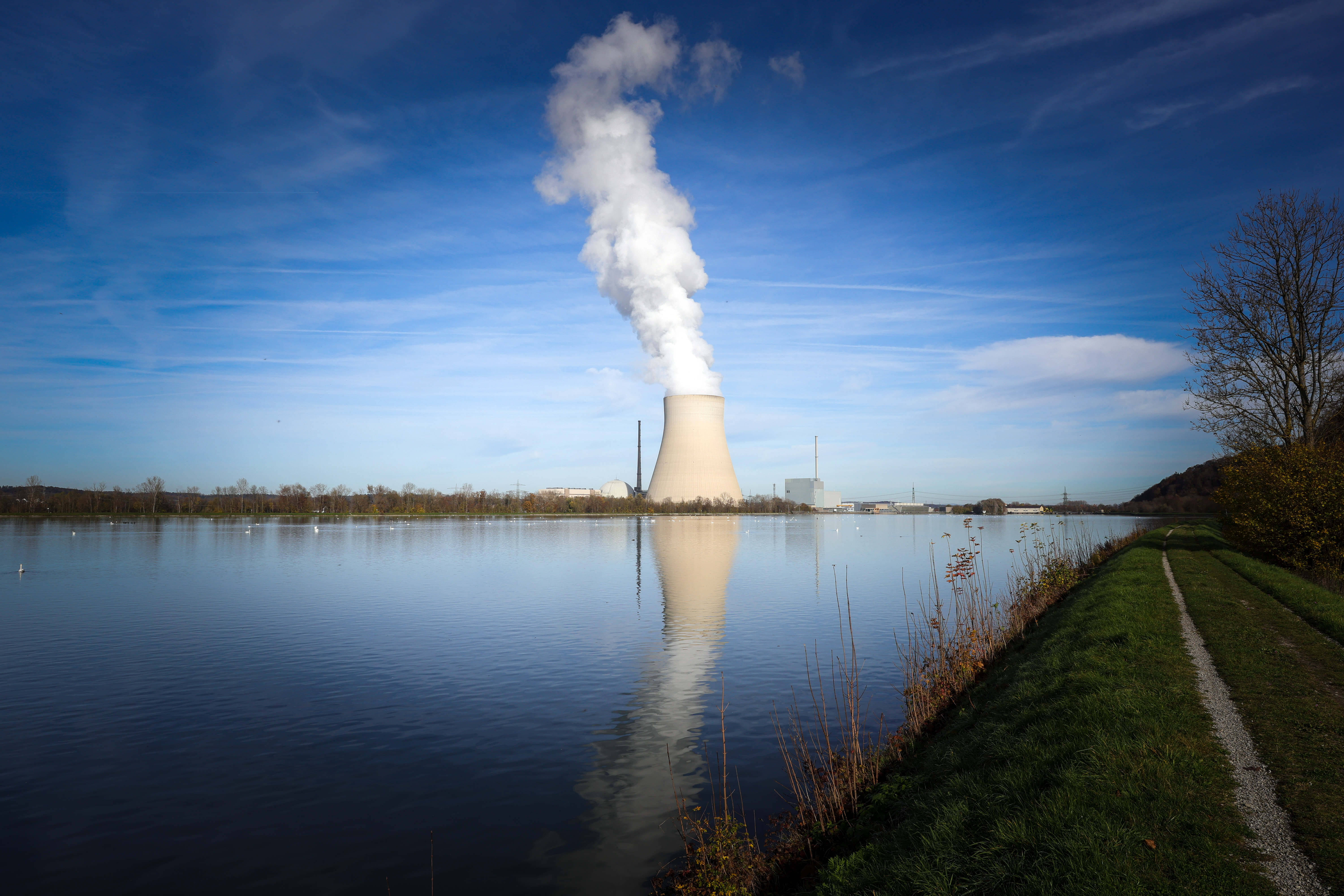 Ab dem 15. April Geschichte: Die Stromerzeugung aus Atomenergie.