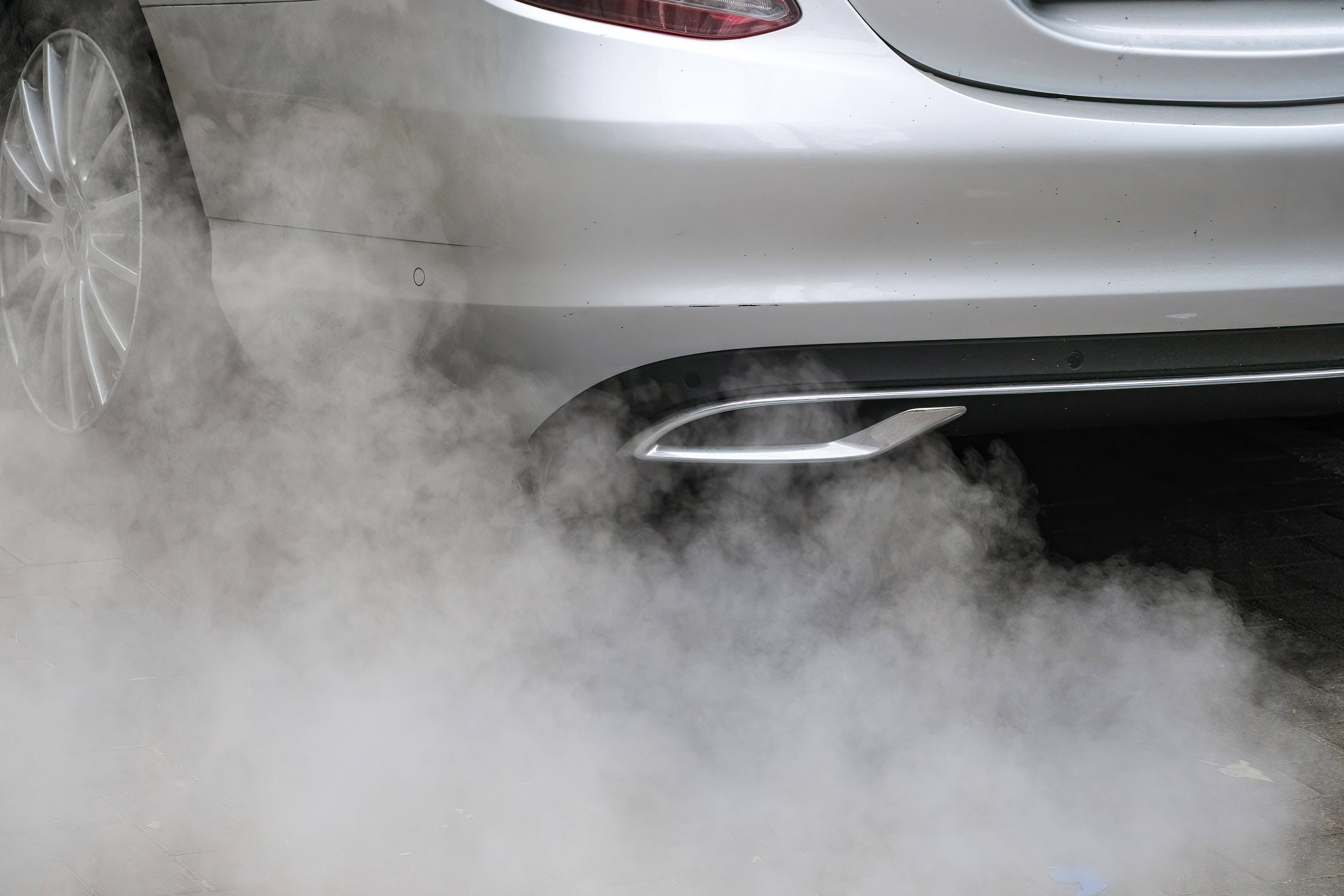 Keine Neuzulassung mehr ab 2035: Die EU-Staaten haben das Aus für Autos mit Verbrennungsmotoren beschlossen.