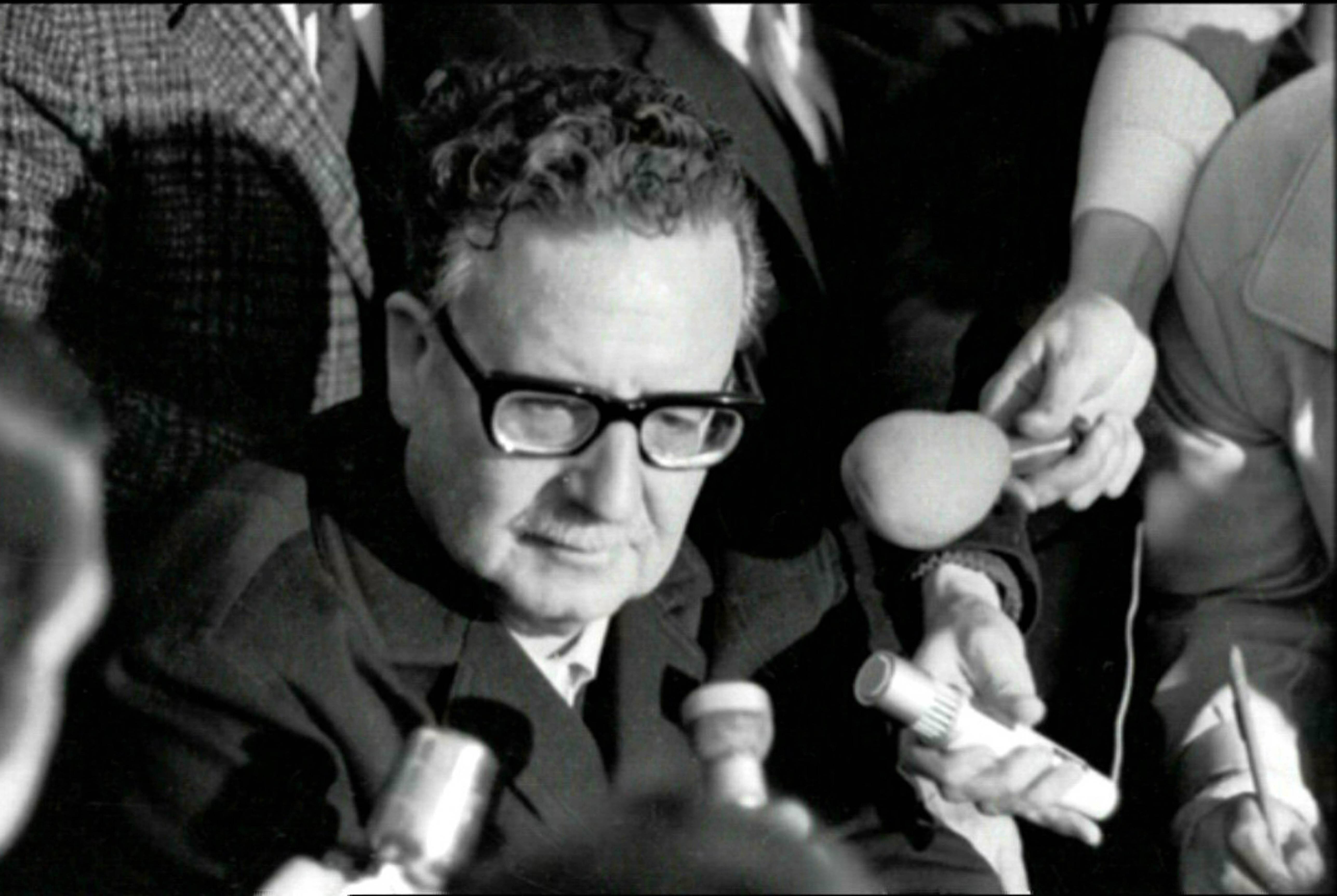 Salvador Allende wurde 1970 in Chile zum Präsident gewählt und regierte bis zum Putsch von Augusto Pinochet im Jahr 1973.