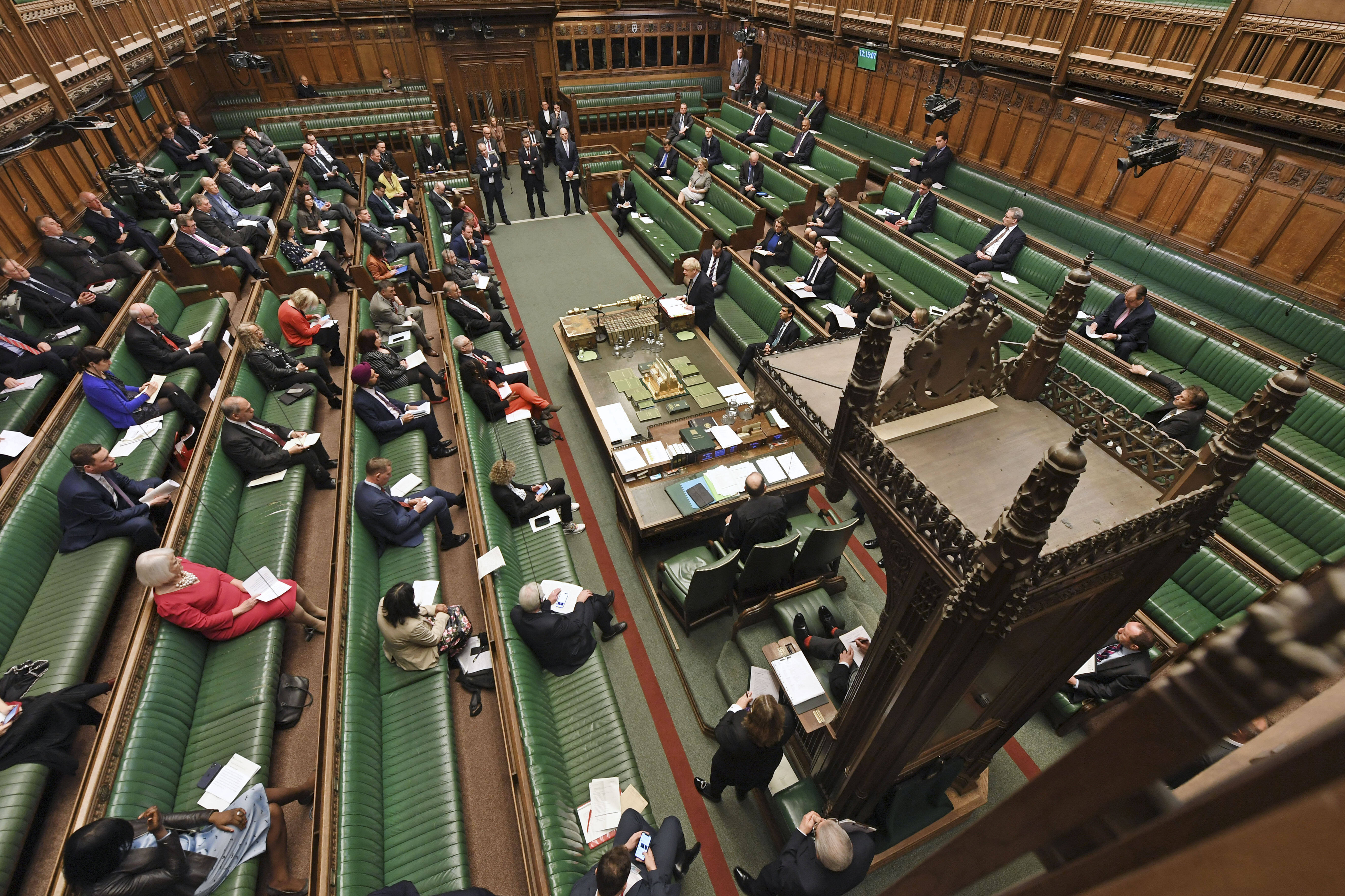 Sicherheitsabstand in Zeiten des Coronavirus im House of Commons in Großbritannien.