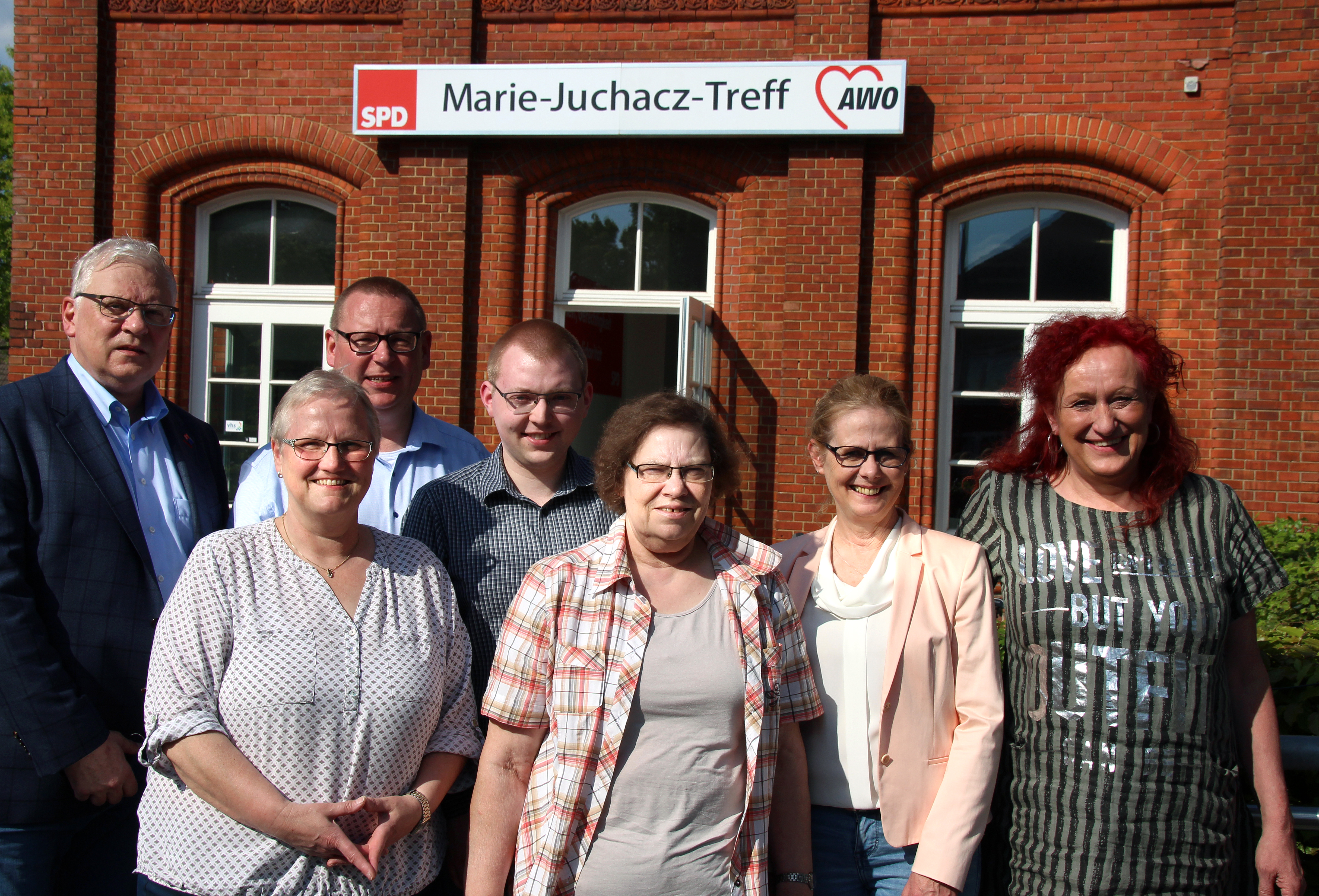 Von Gleis eins direkt zur SPD: In Bassum sind die Sozialdemokraten mit dem Marie-Juchacz-Treff ins alte Bahnhofsgebäude gezogen.