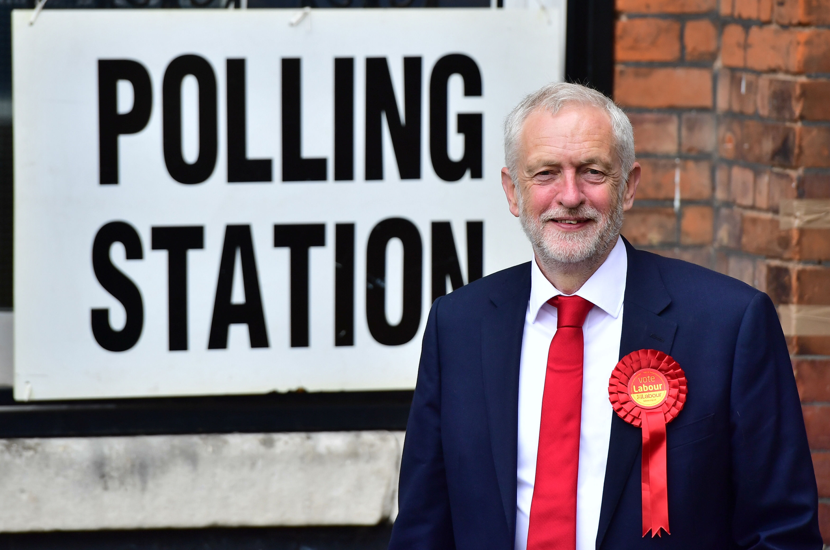 Unterhauswahl in Großbritannien: Drei von vier jungen Briten sind für Jeremy Corbyn und Labour.
